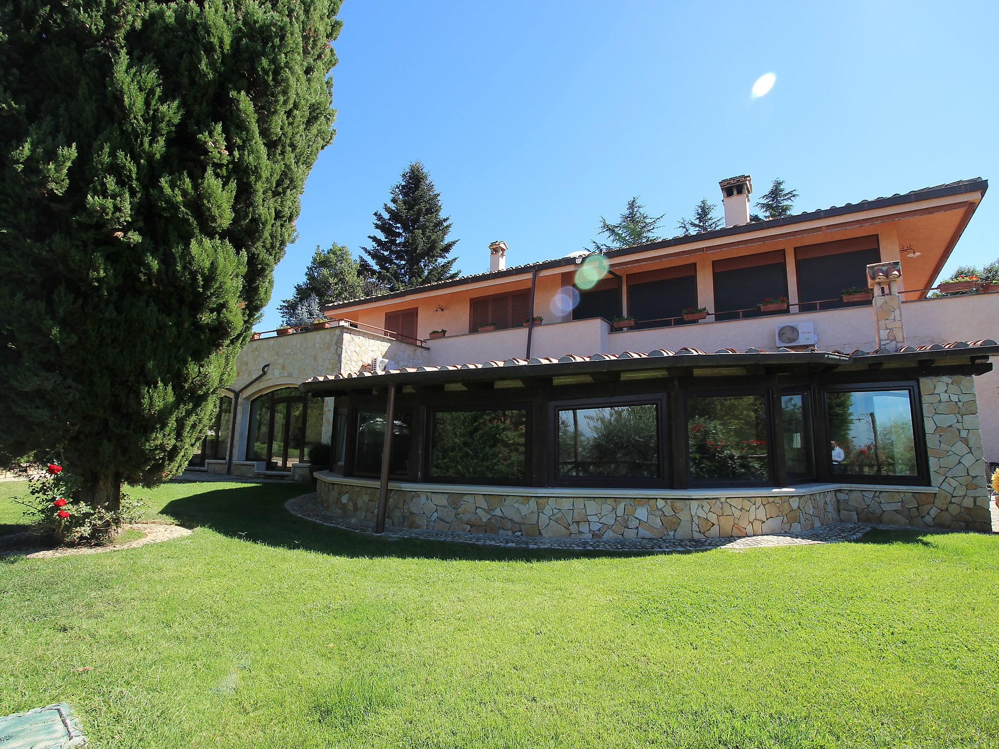 Foto 48 - Haus mit 5 Schlafzimmern in Monte Compatri mit privater pool und blick auf die berge