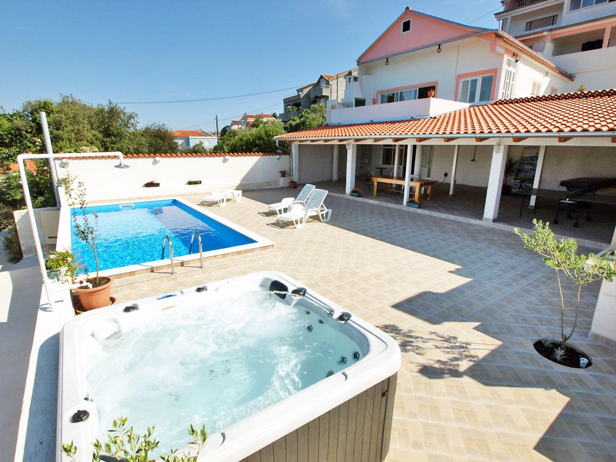 Photo 2 - Maison de 3 chambres à Kali avec piscine et terrasse