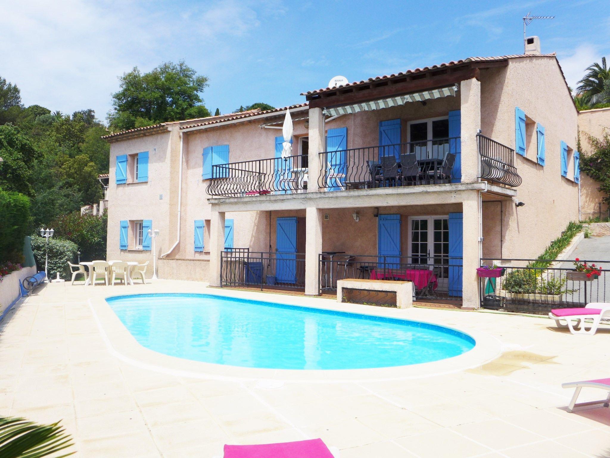 Foto 1 - Apartment mit 2 Schlafzimmern in Roquebrune-sur-Argens mit privater pool und blick aufs meer