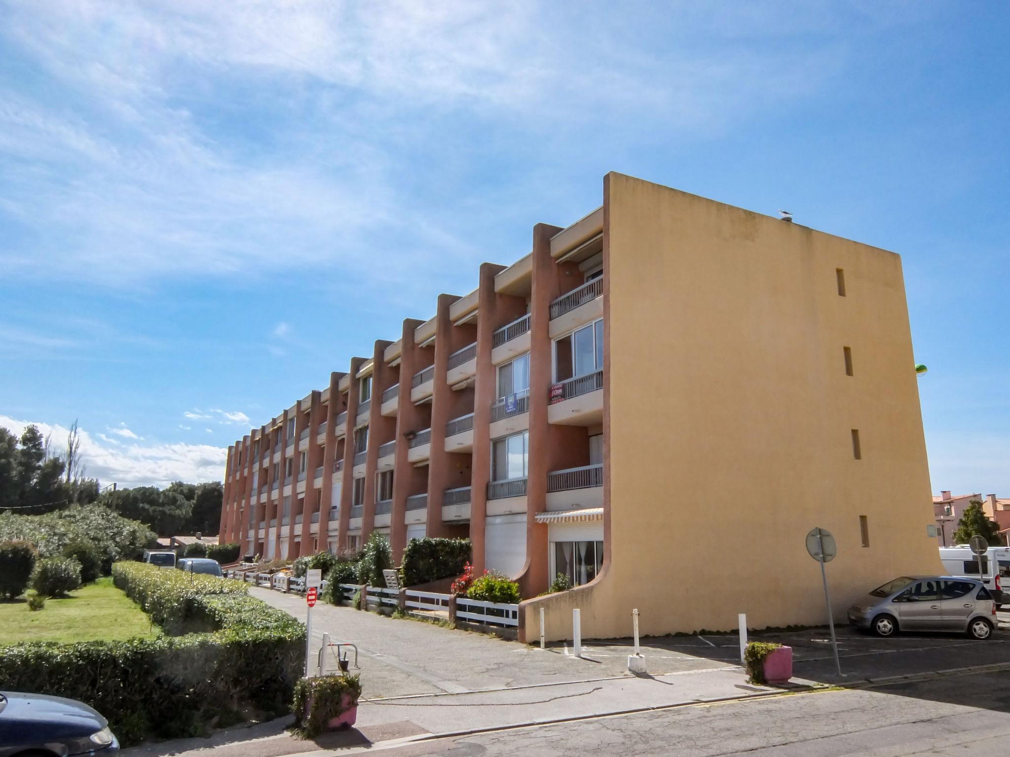 Foto 6 - Apartment mit 1 Schlafzimmer in Saint-Cyprien mit blick aufs meer