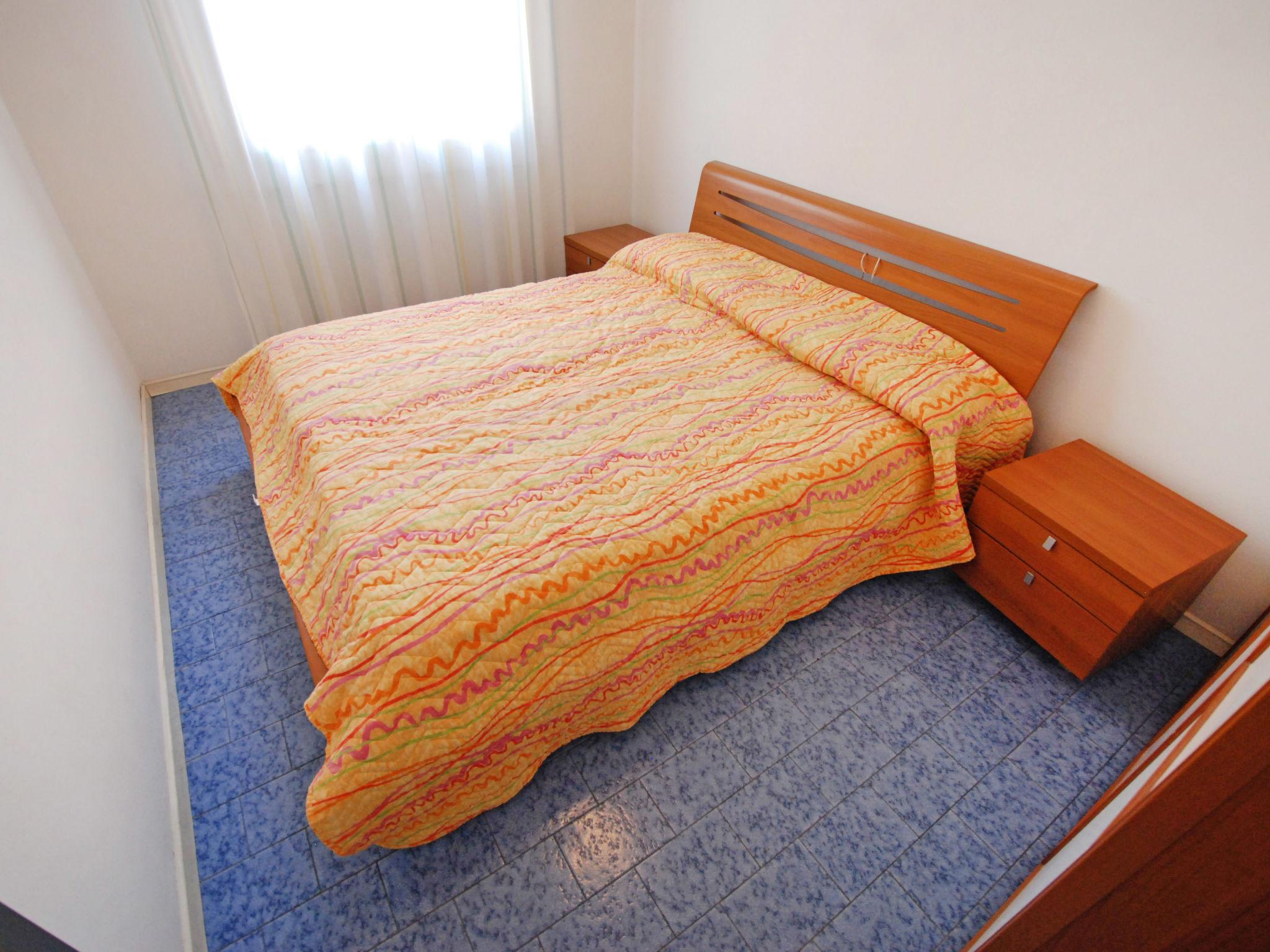 Foto 24 - Apartment mit 3 Schlafzimmern in San Michele al Tagliamento mit schwimmbad und blick aufs meer