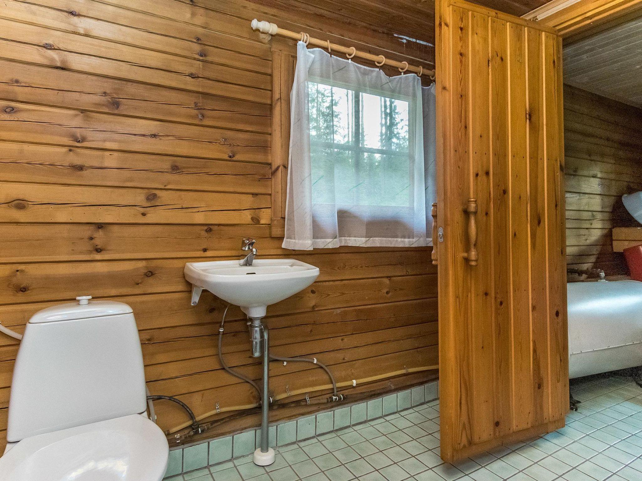 Foto 22 - Casa de 1 habitación en Kitee con sauna