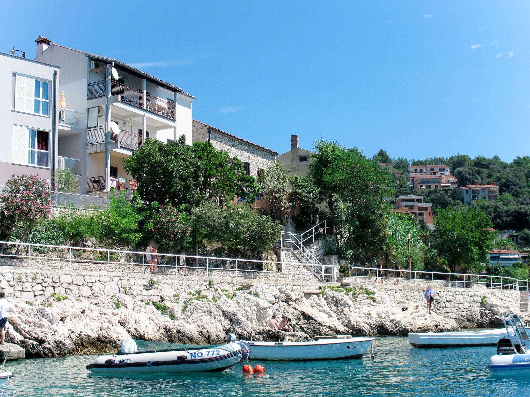 Foto 6 - Apartamento de 2 habitaciones en Labin con vistas al mar