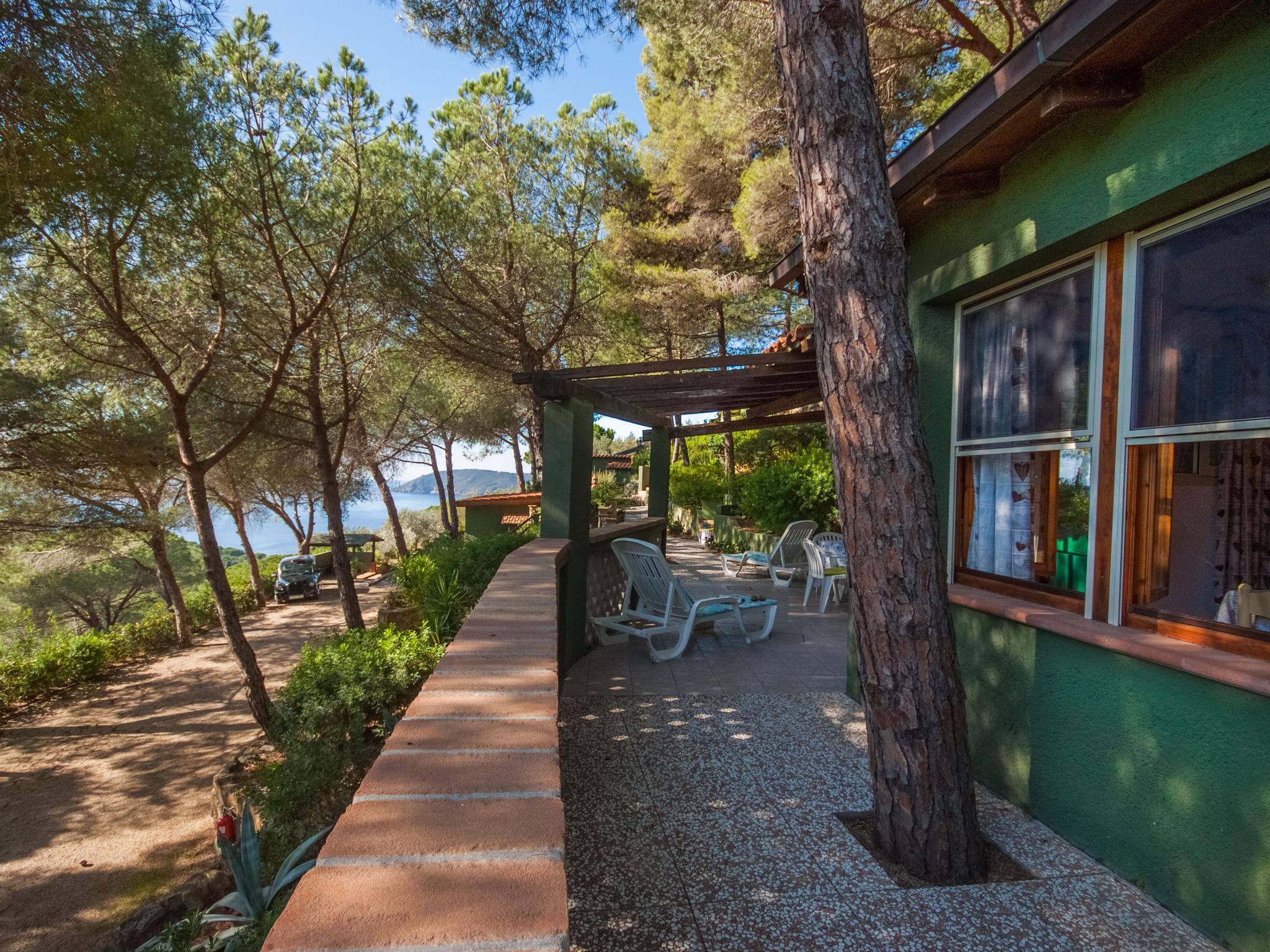 Photo 31 - Maison de 2 chambres à Capoliveri avec jardin et vues à la mer