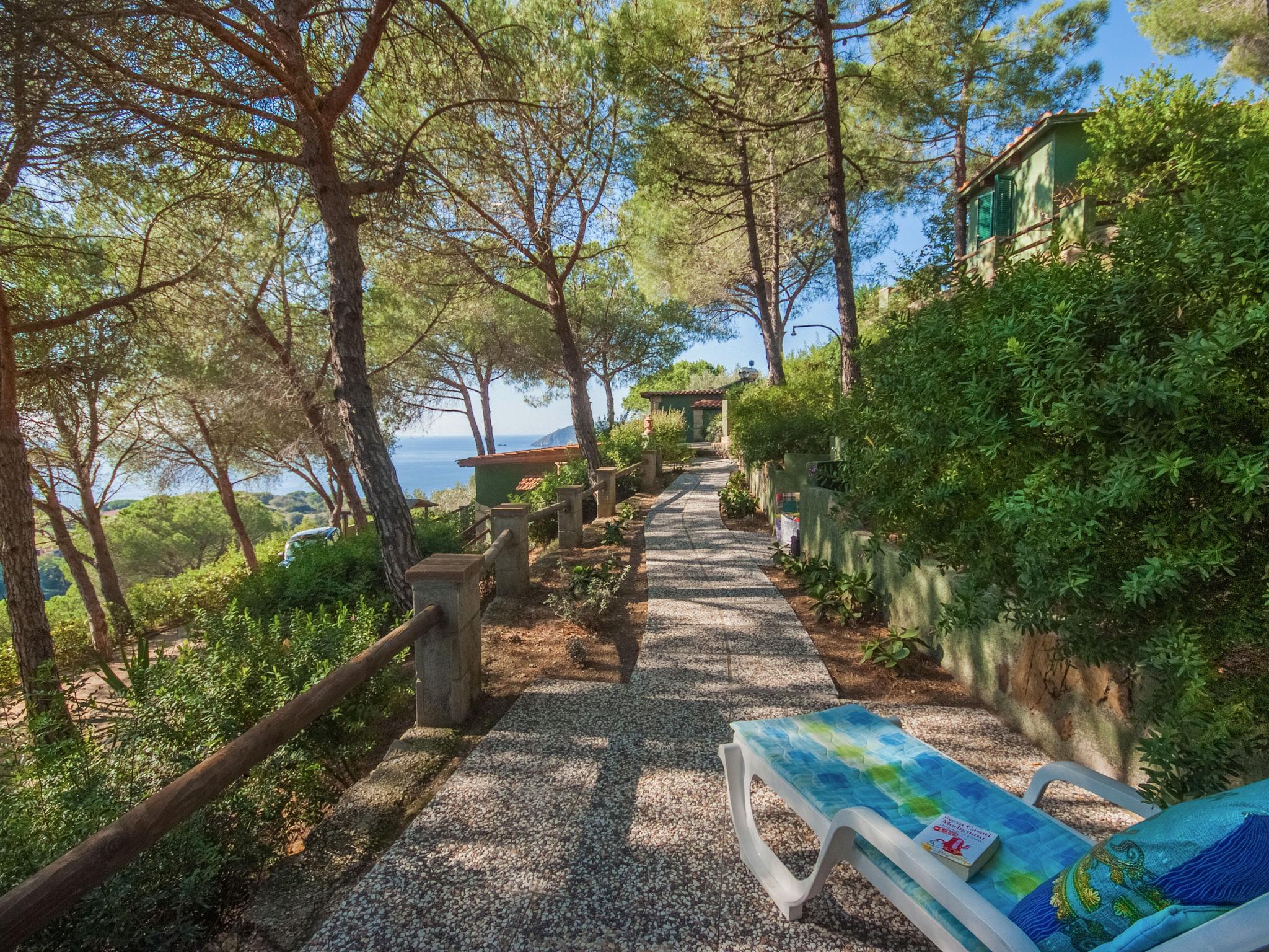 Photo 27 - Maison de 2 chambres à Capoliveri avec jardin et vues à la mer