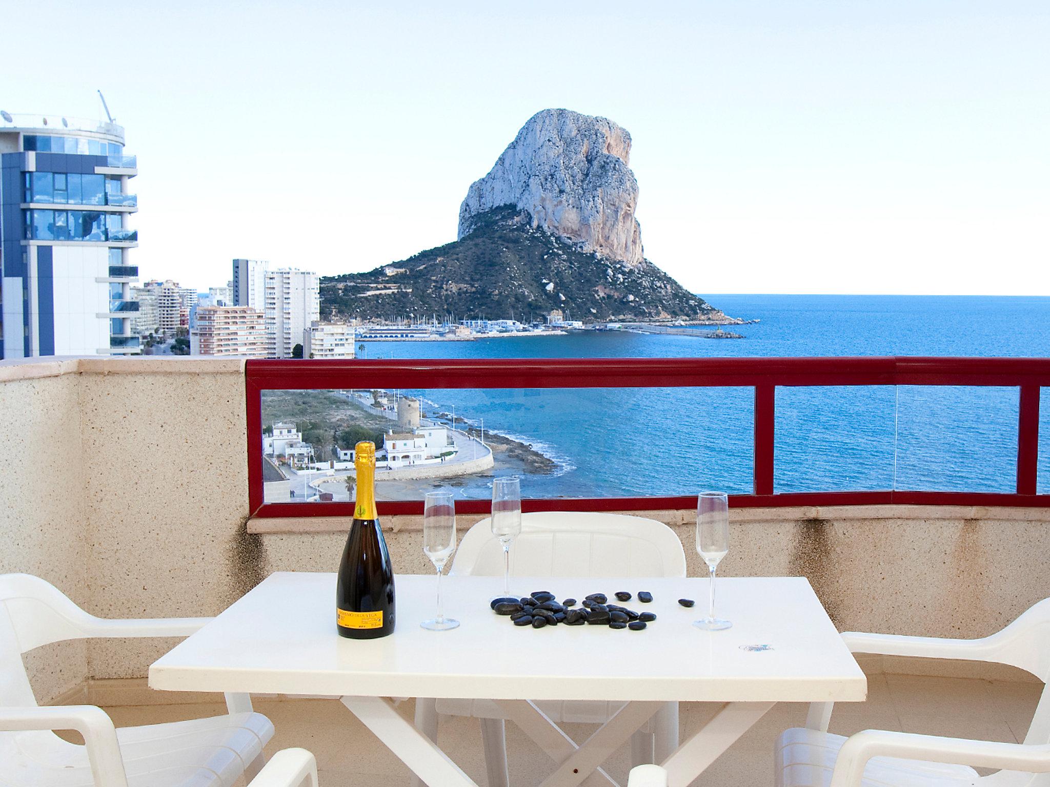 Photo 1 - 1 bedroom Apartment in Calp with swimming pool and sea view