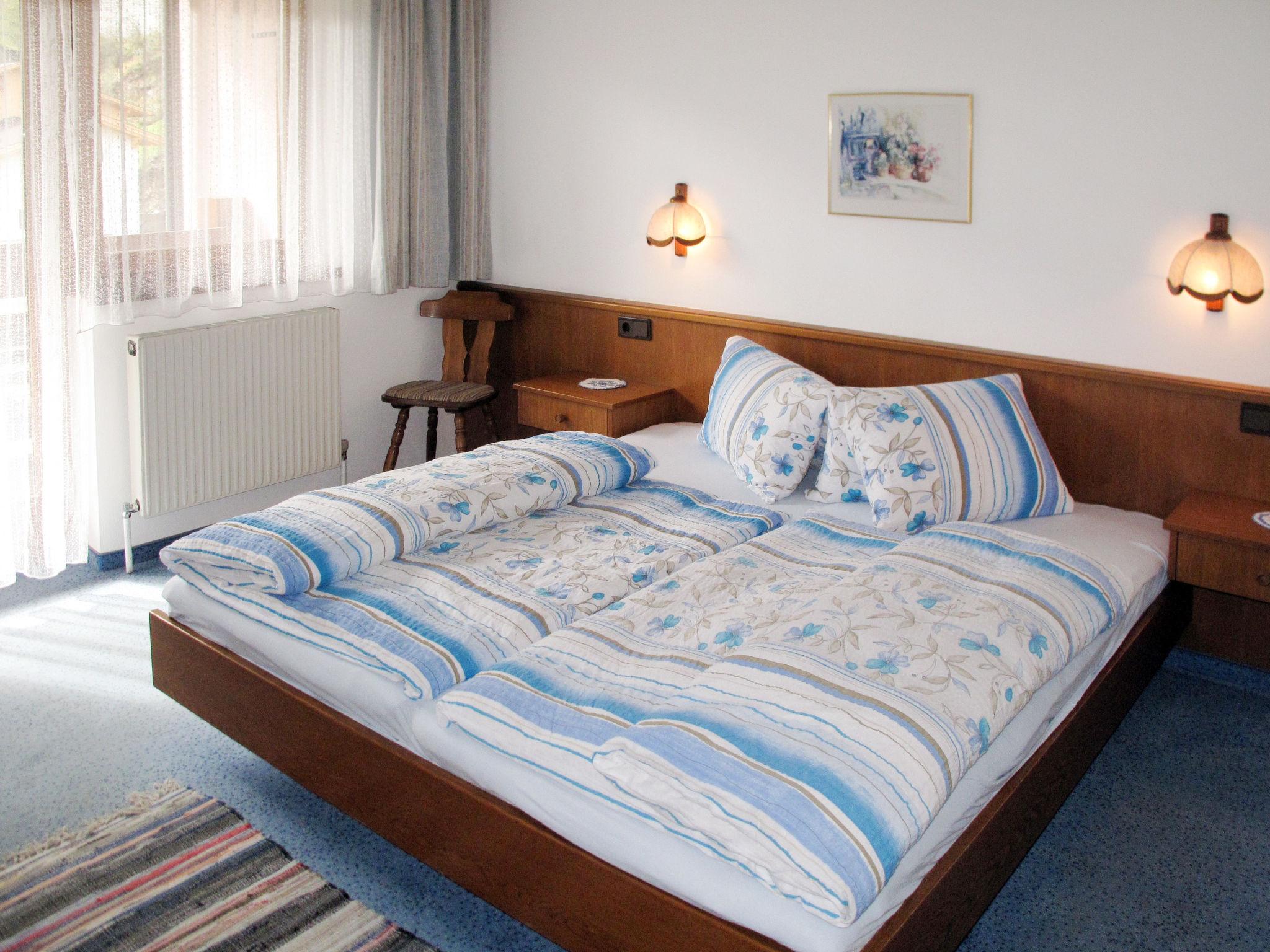 Foto 3 - Appartamento con 5 camere da letto a Sölden con vista sulle montagne