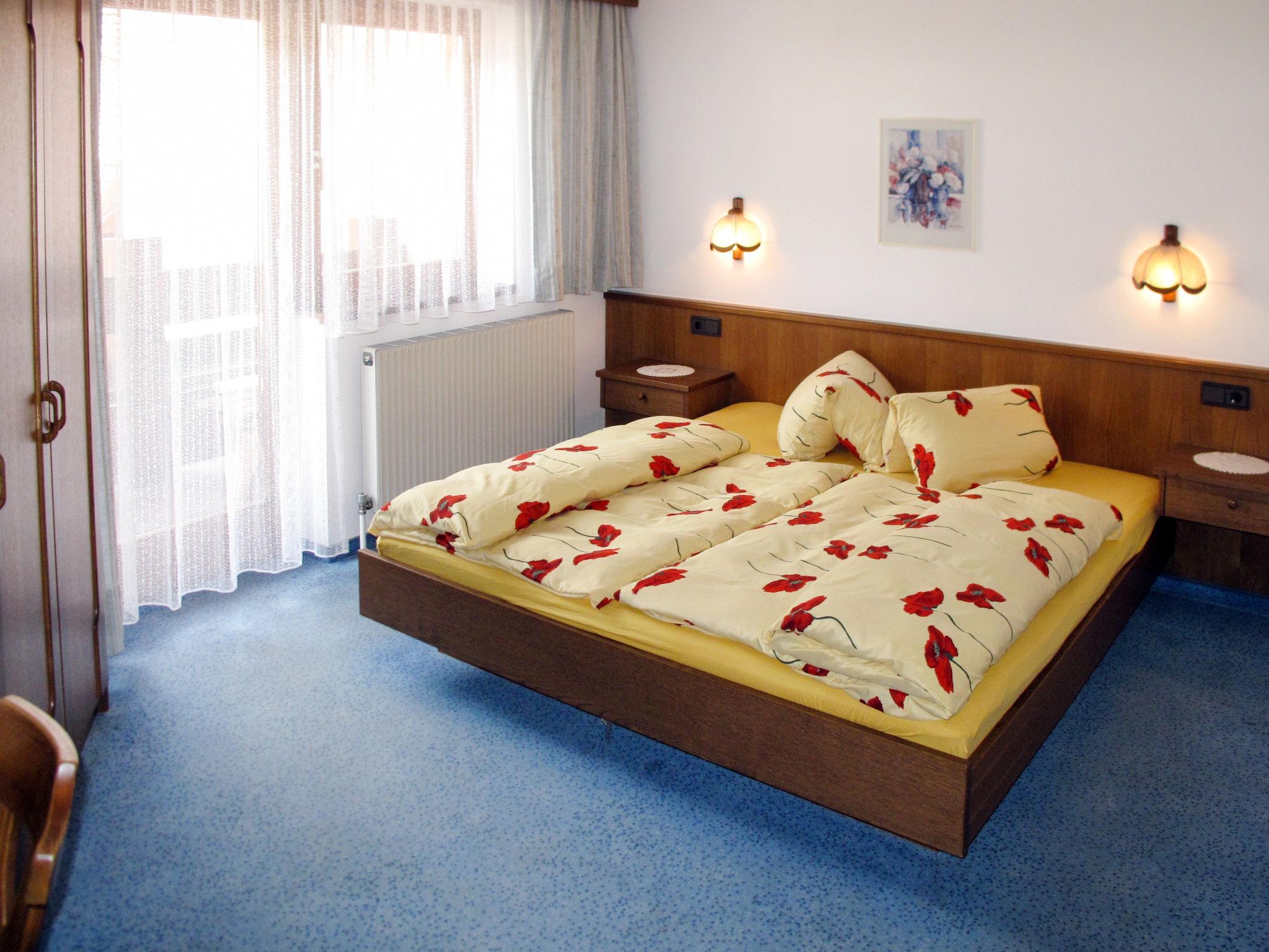 Foto 8 - Appartamento con 5 camere da letto a Sölden con vista sulle montagne