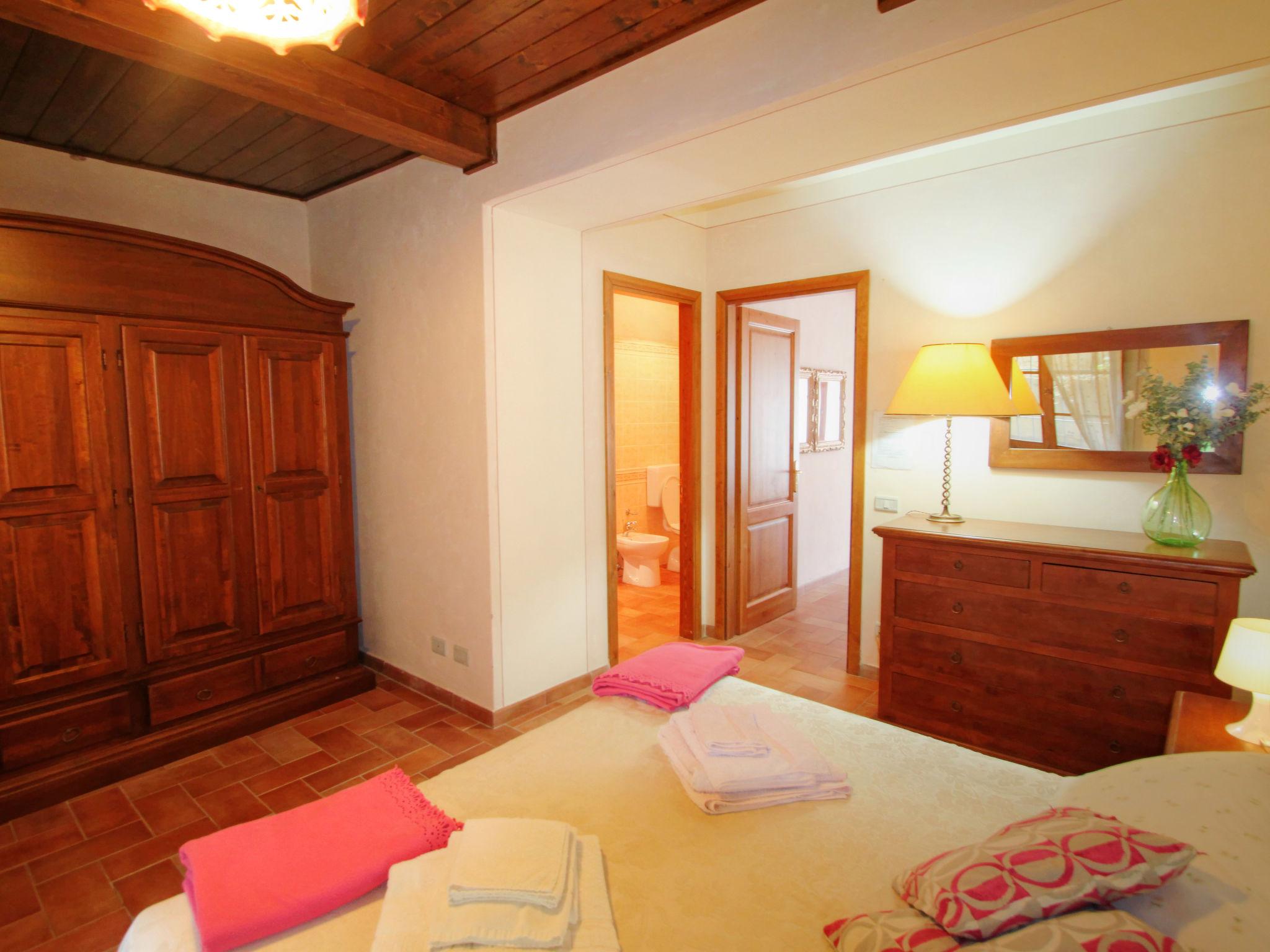 Photo 5 - 1 bedroom Apartment in Lamporecchio with swimming pool and garden