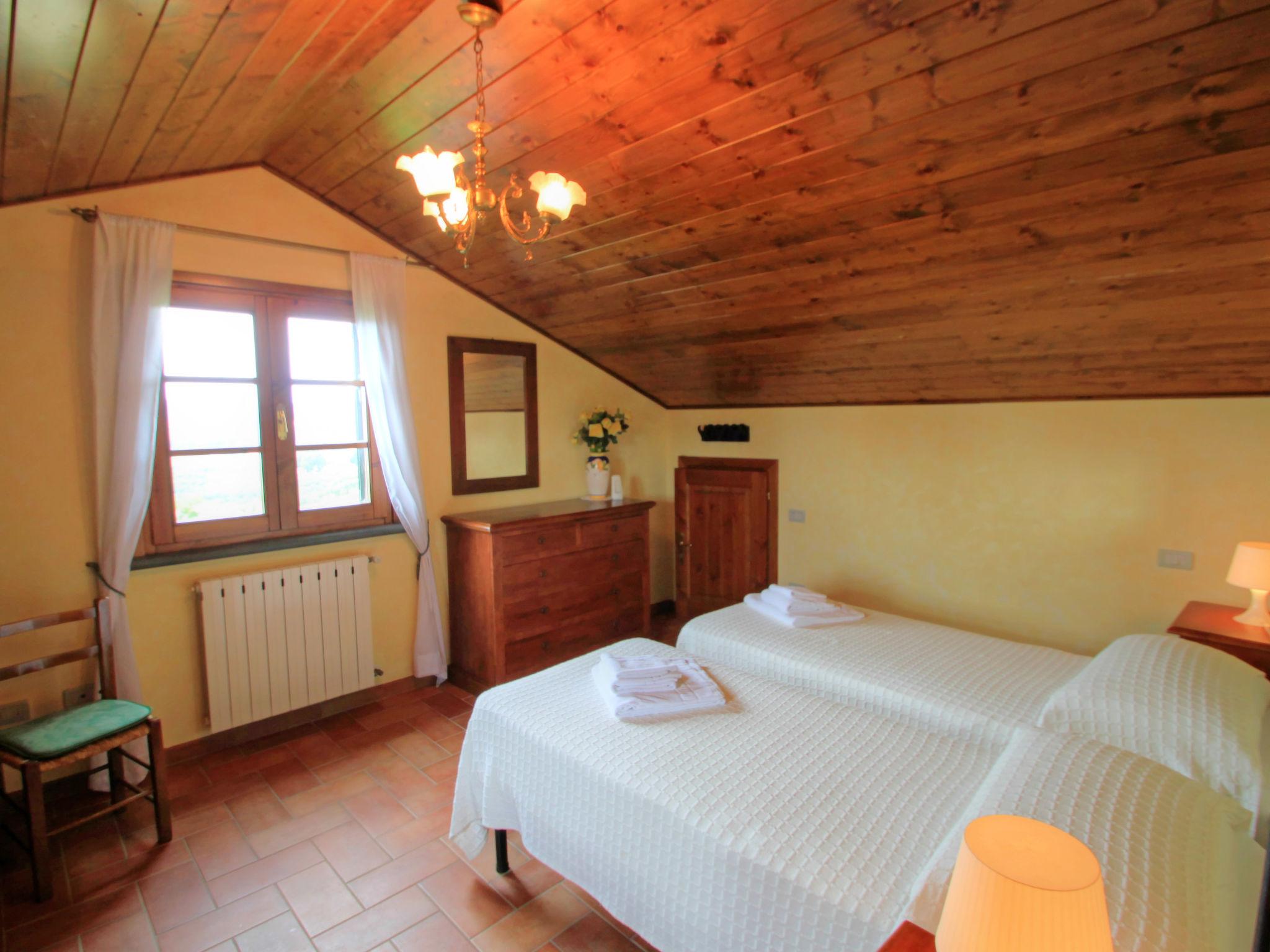 Photo 11 - 1 bedroom Apartment in Lamporecchio with swimming pool and garden