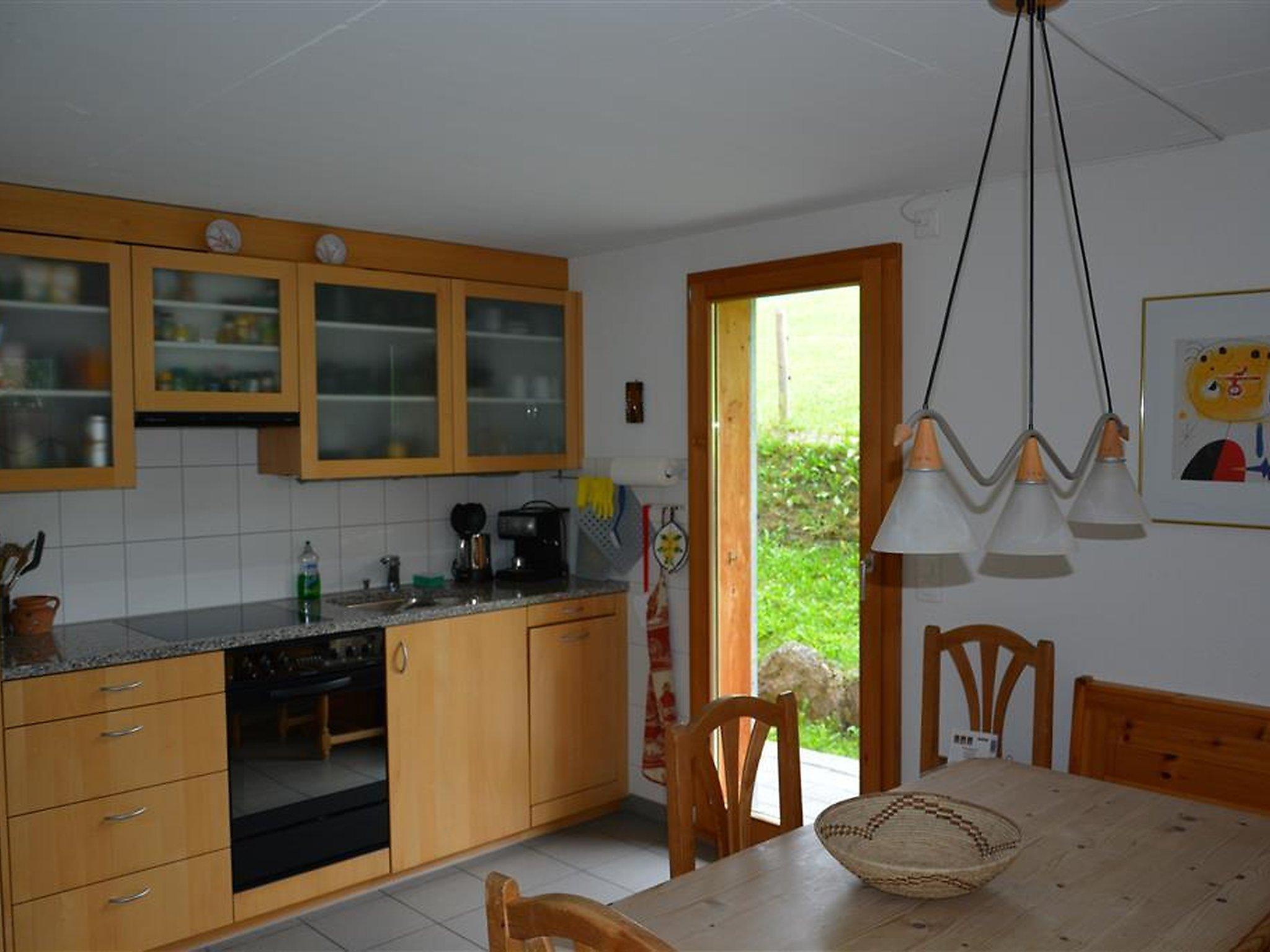 Photo 16 - 2 bedroom Apartment in Zweisimmen