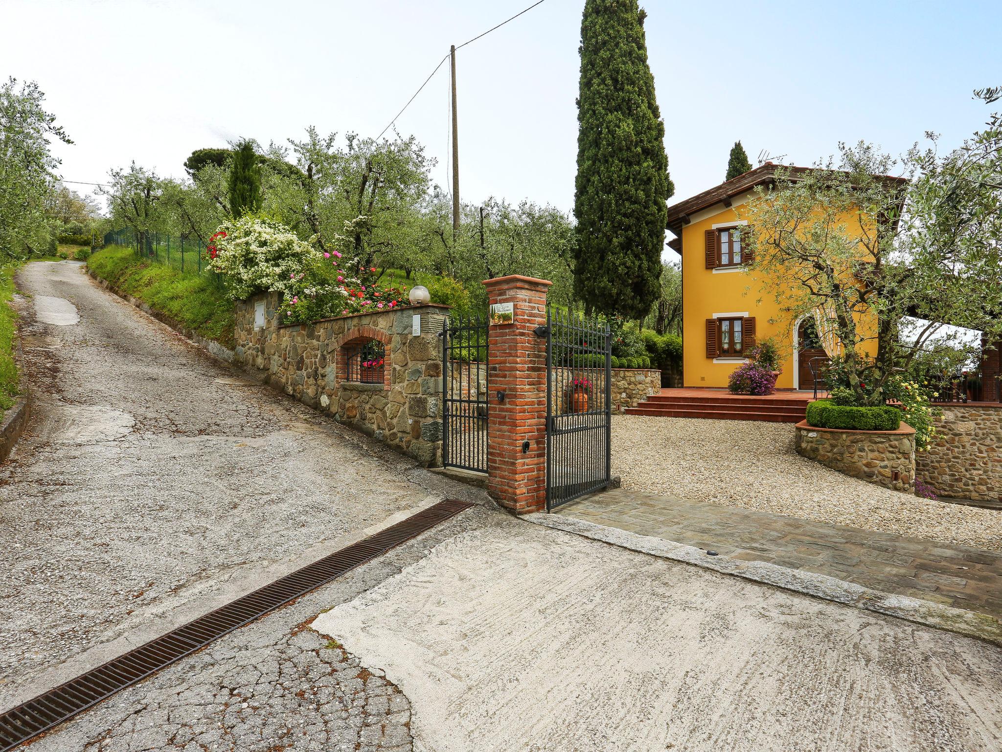 Foto 21 - Casa de 3 quartos em Montecatini Terme com piscina privada e jardim