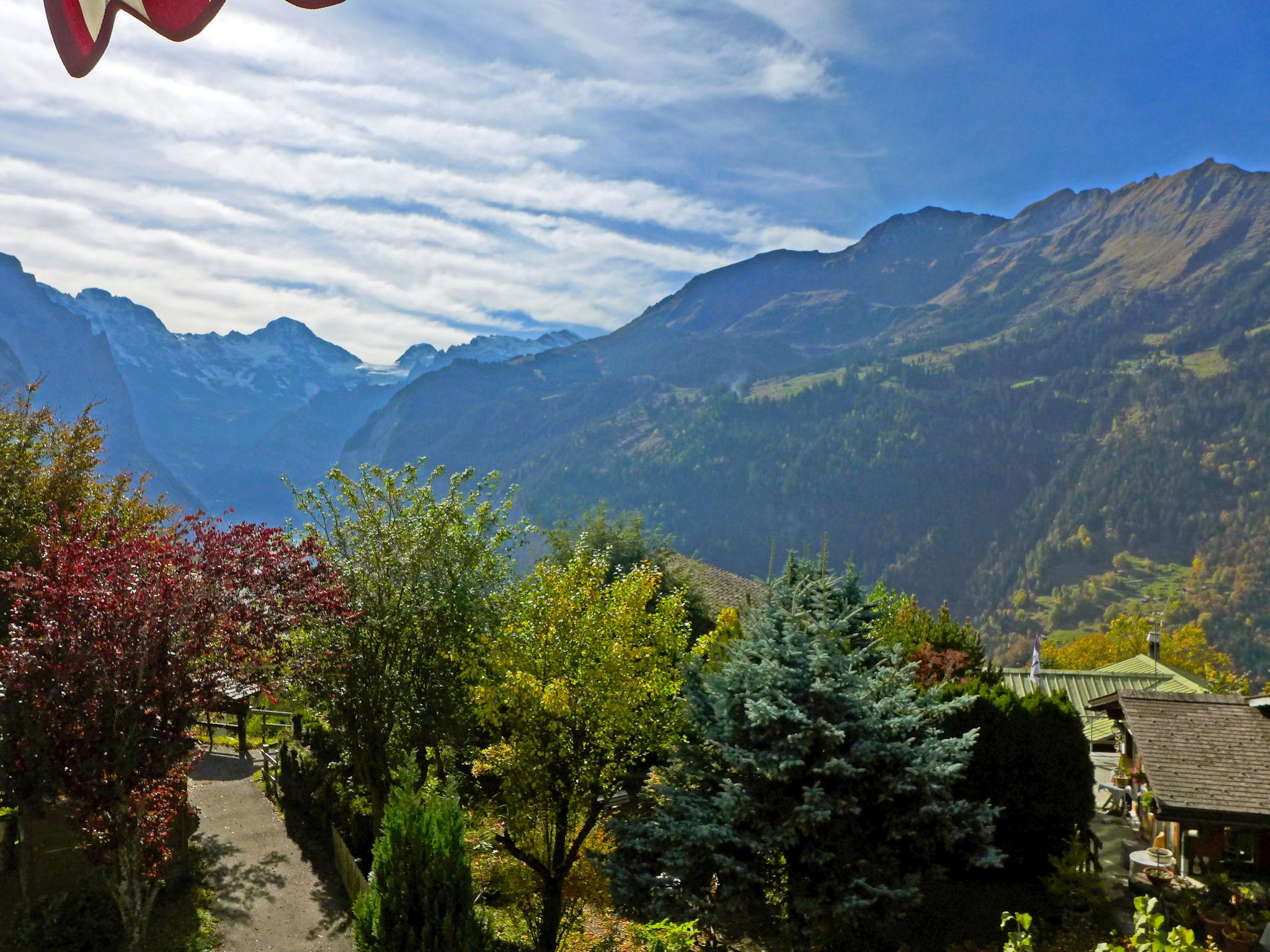 Foto 8 - Appartamento a Lauterbrunnen con vista sulle montagne