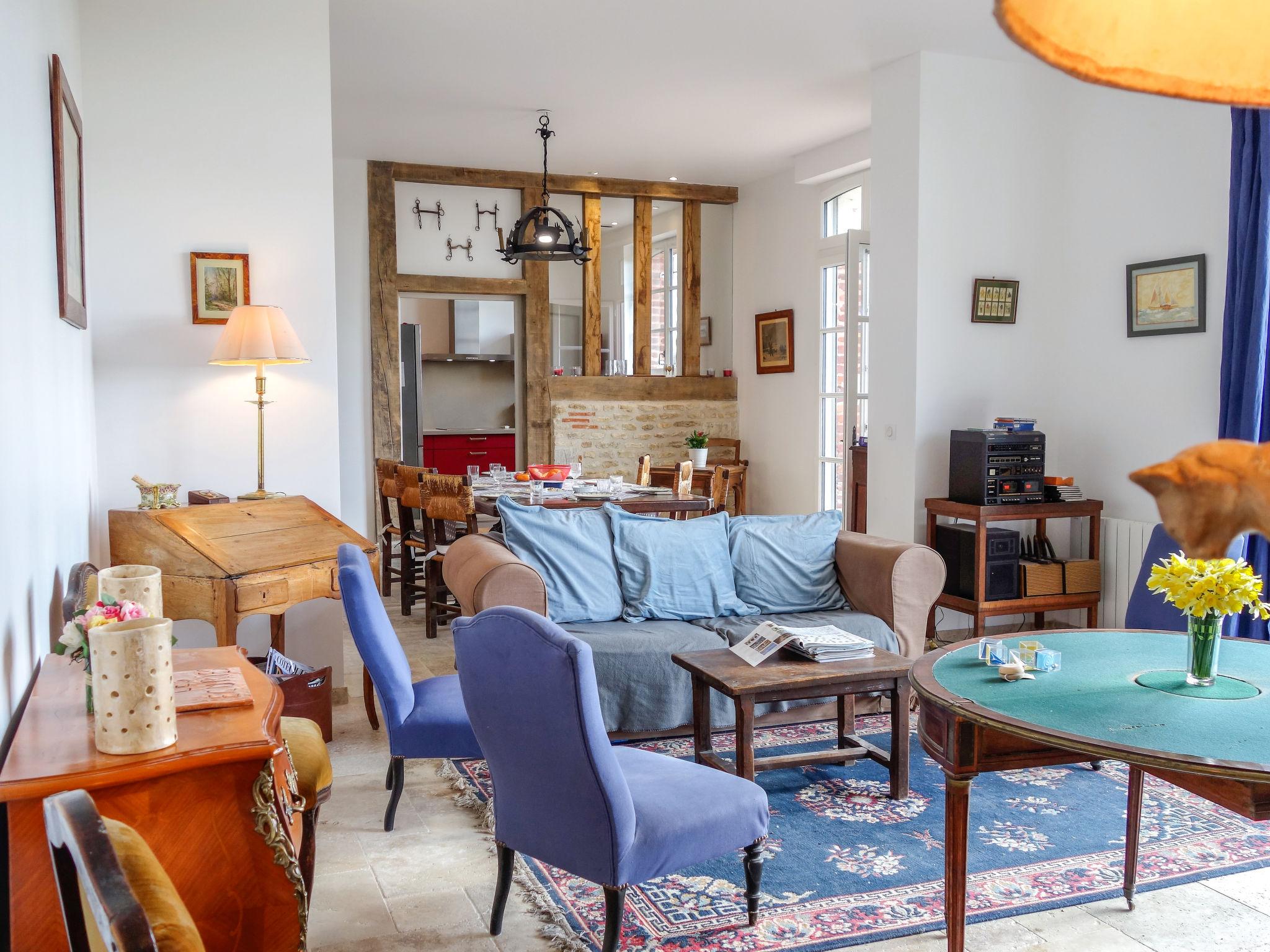 Foto 10 - Casa con 4 camere da letto a Trouville-sur-Mer con vista mare