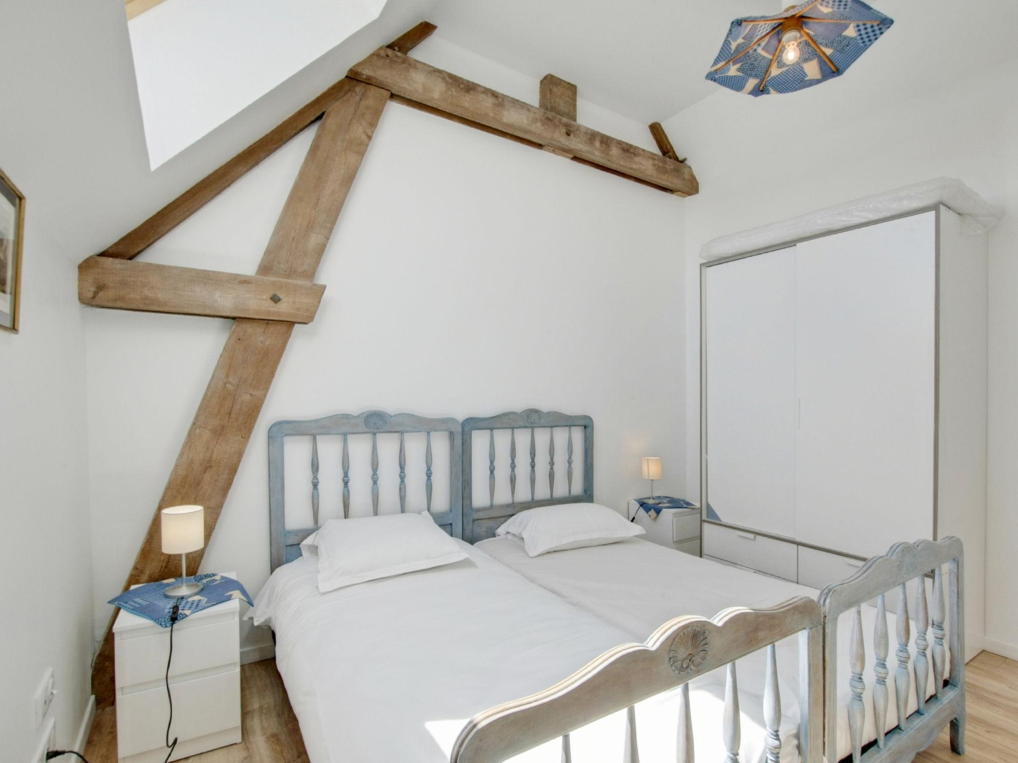 Foto 29 - Casa con 4 camere da letto a Trouville-sur-Mer con vista mare