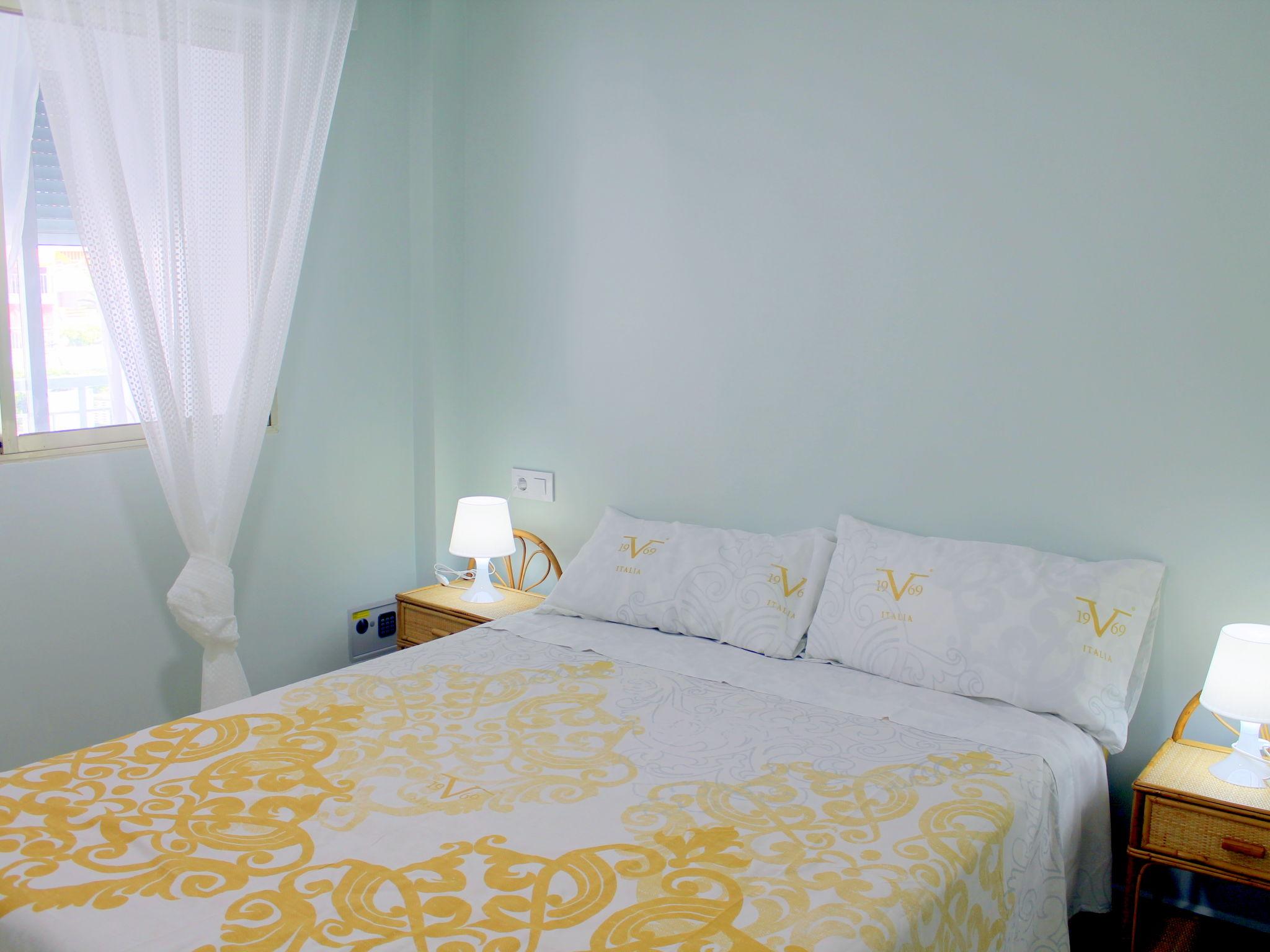 Foto 21 - Appartamento con 3 camere da letto a Benidorm con piscina e vista mare