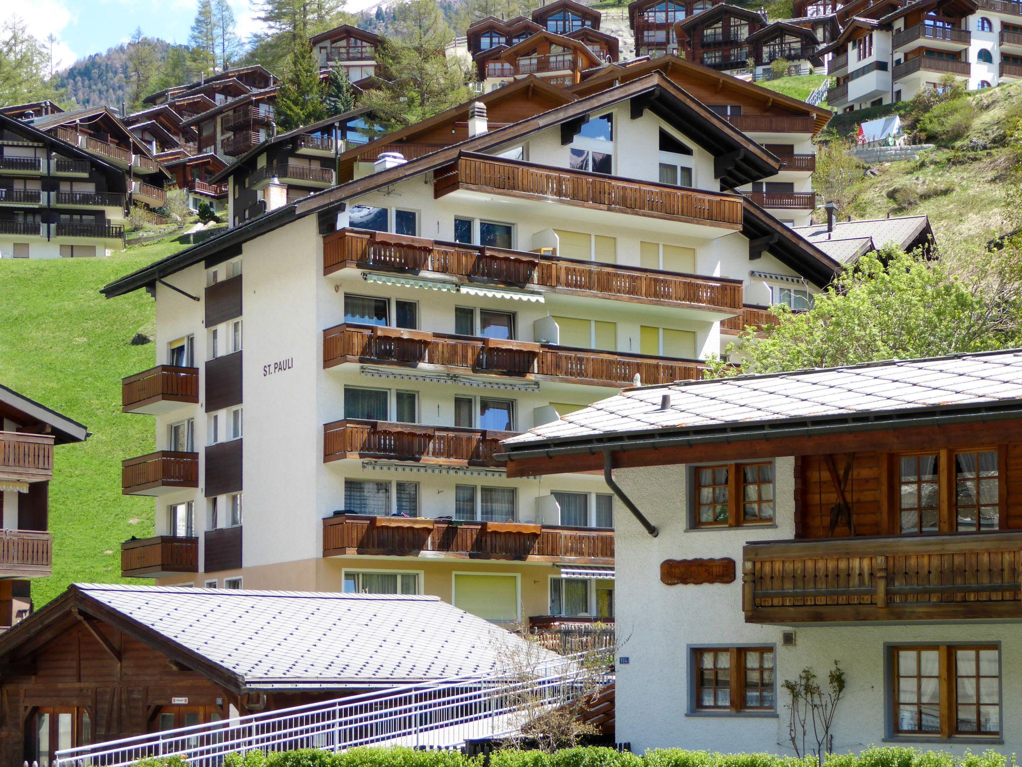 Foto 16 - Apartment mit 1 Schlafzimmer in Zermatt mit blick auf die berge