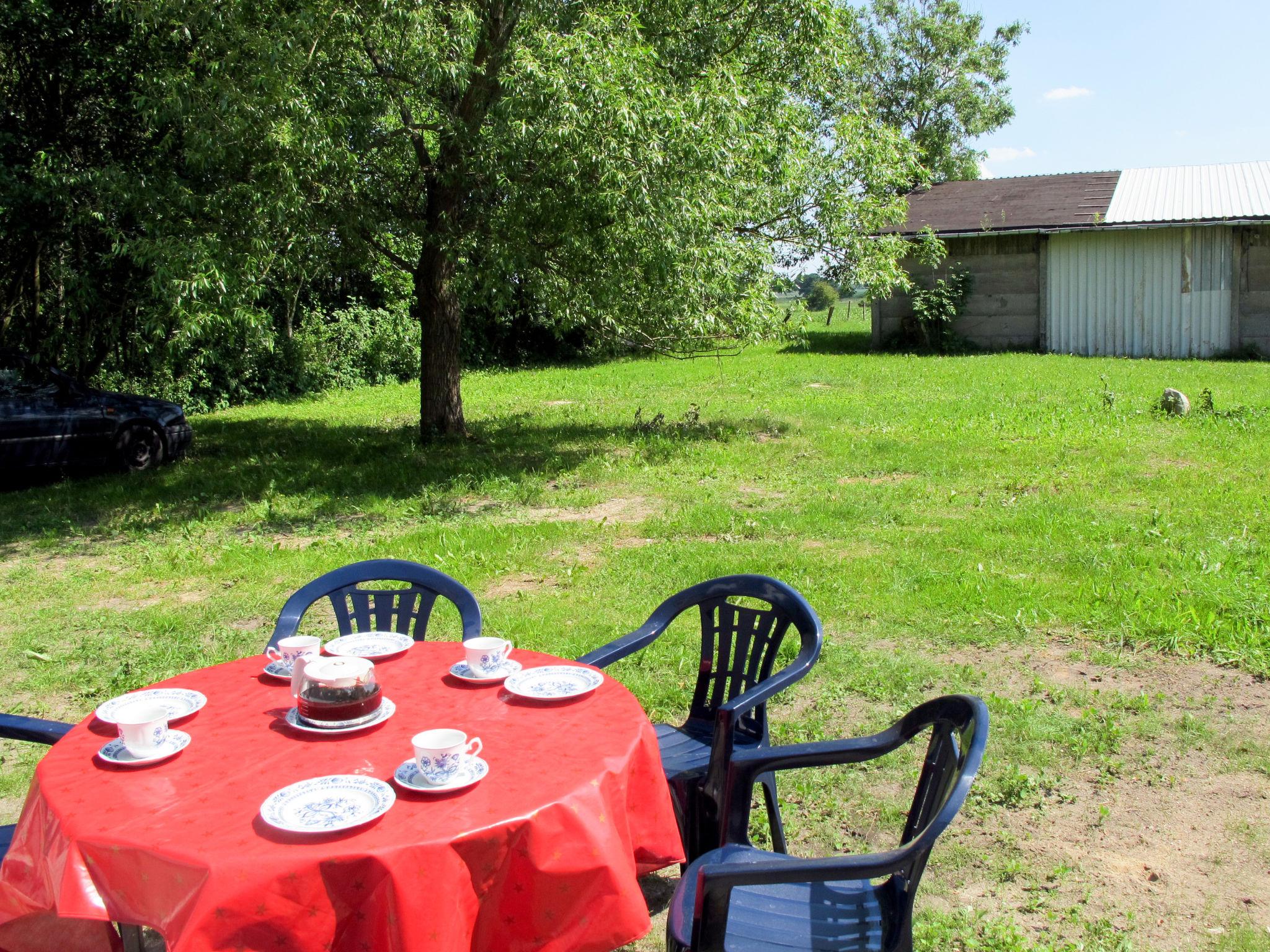 Photo 15 - Maison de 2 chambres à Neu Poserin avec jardin et vues sur la montagne