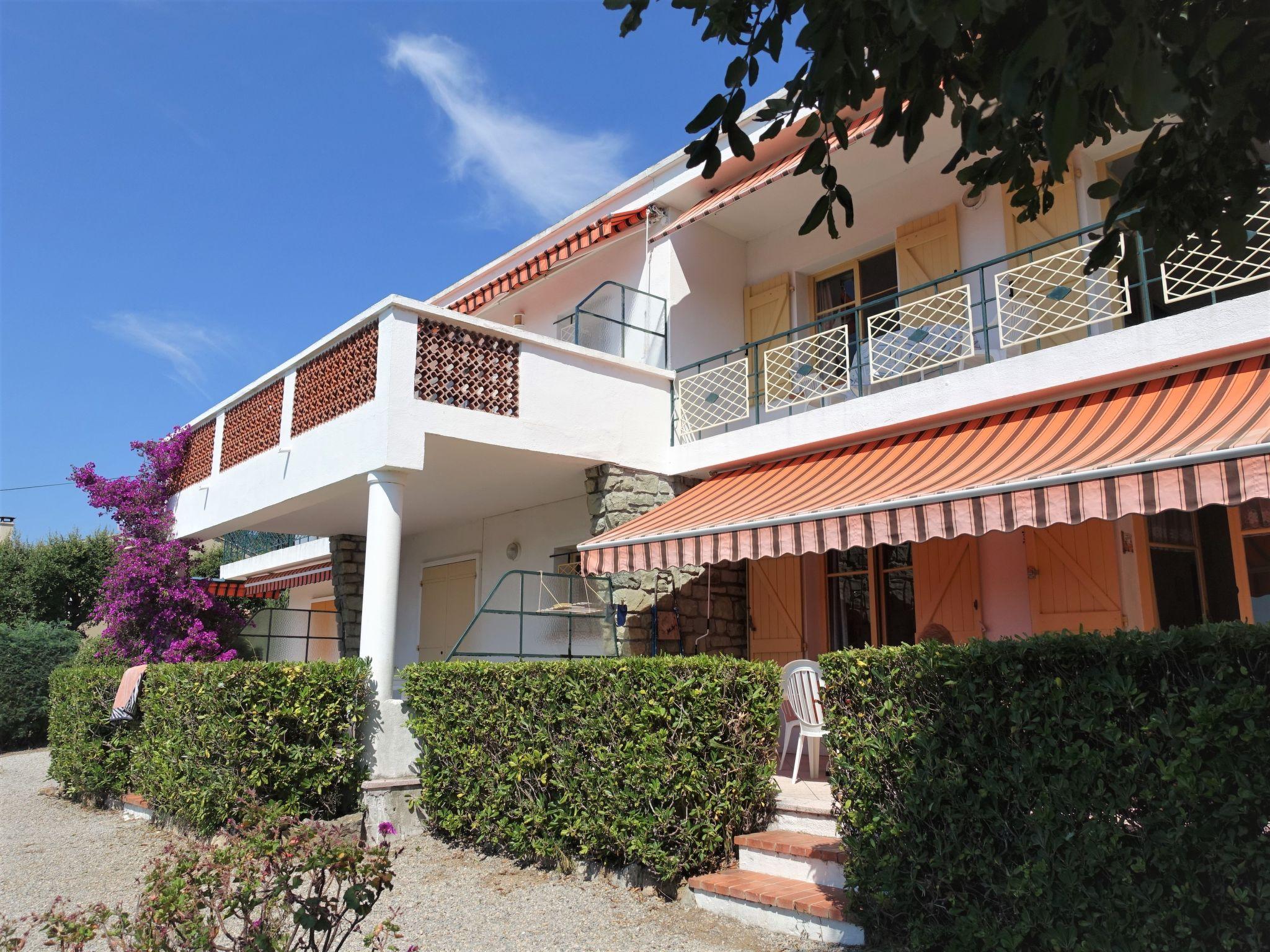 Foto 14 - Apartamento de 1 habitación en Cavalaire-sur-Mer con terraza