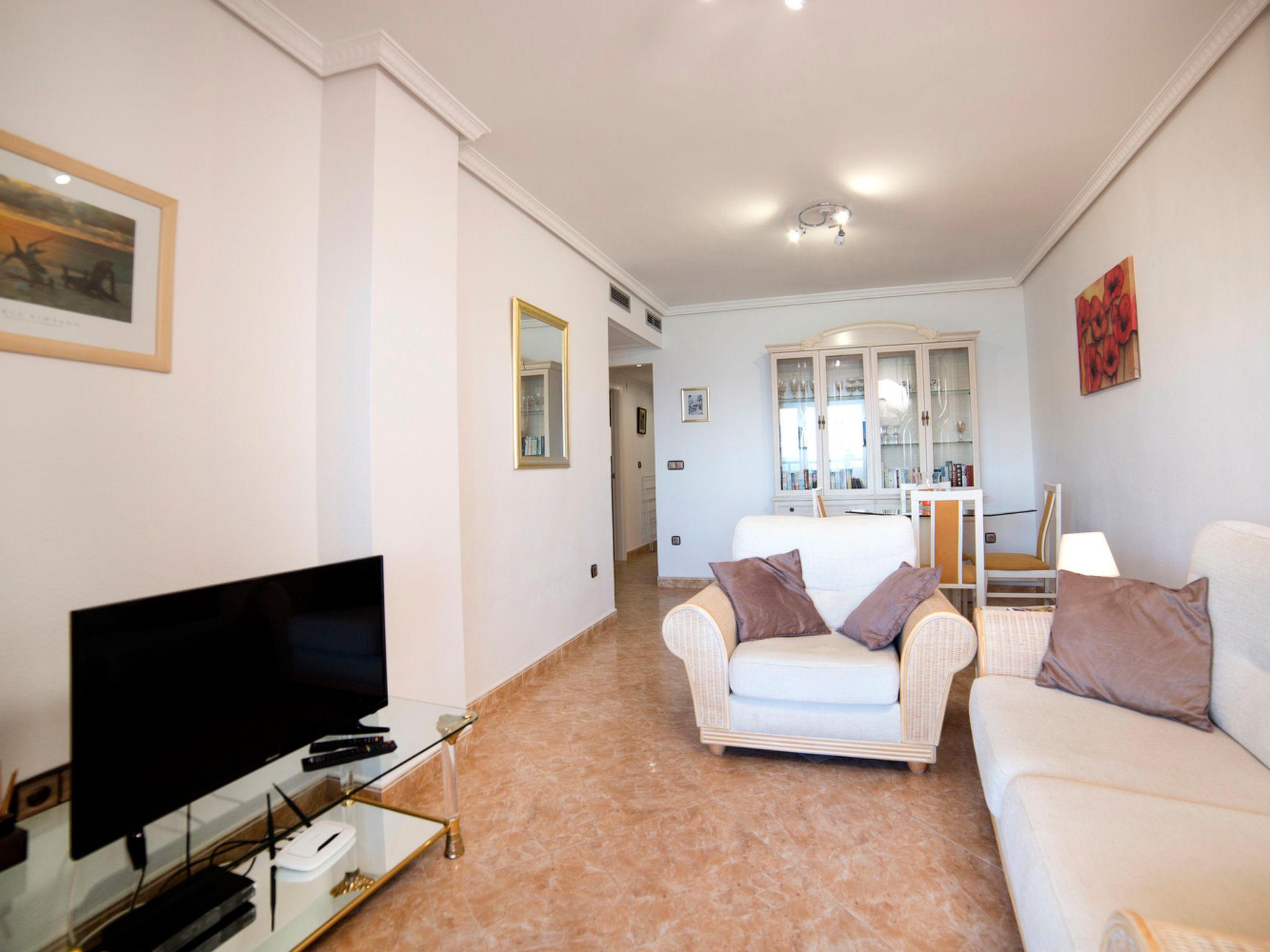 Photo 4 - 2 bedroom Apartment in Calp with swimming pool and terrace