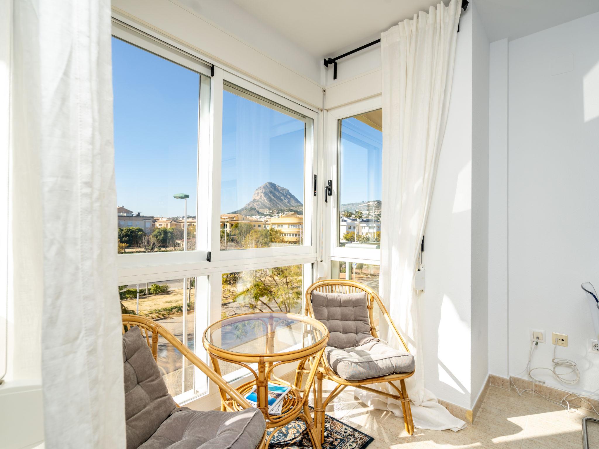 Foto 5 - Apartamento de 2 quartos em Jávea com piscina e vistas do mar