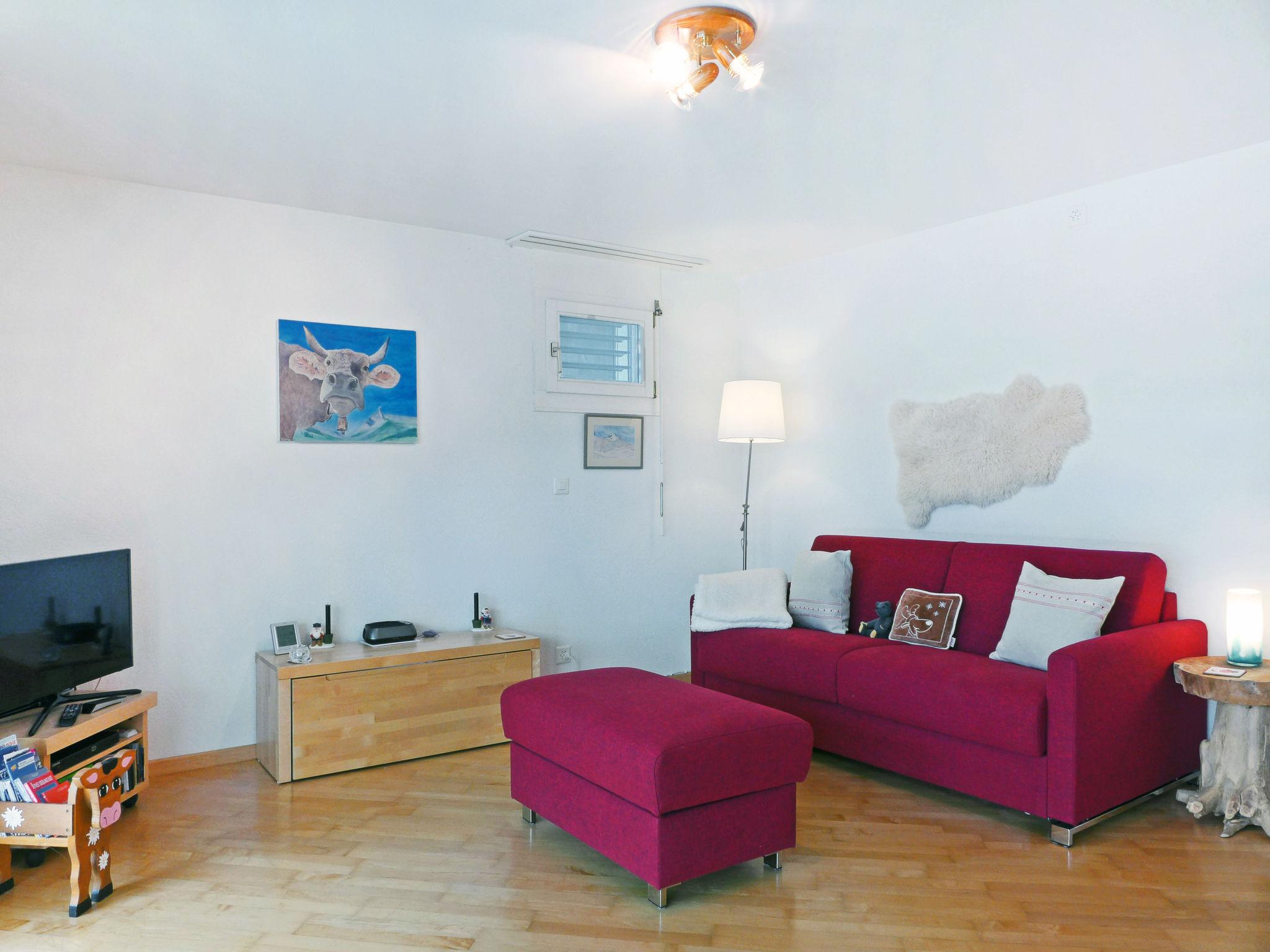 Foto 1 - Apartamento em Lauterbrunnen com jardim