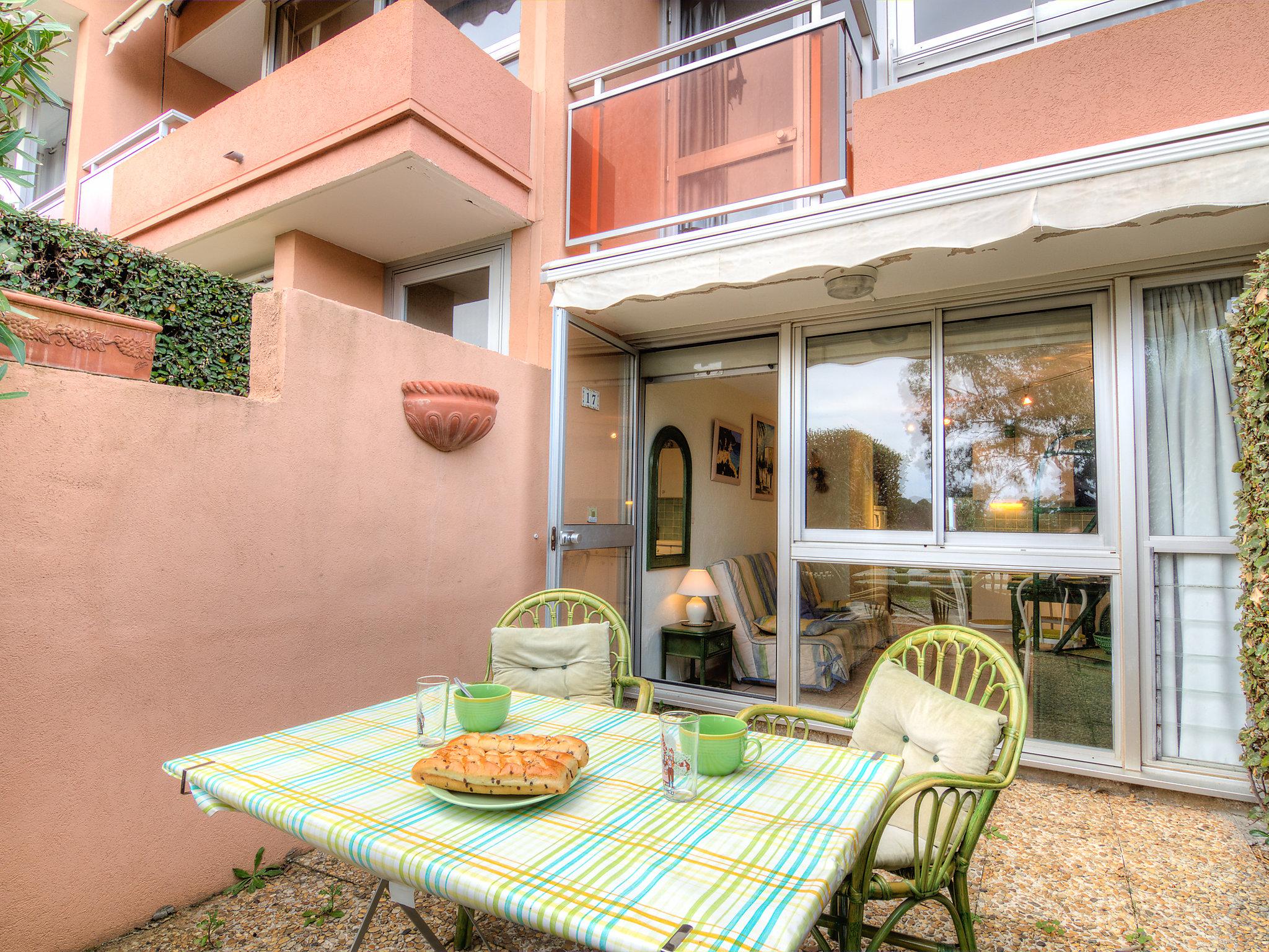 Photo 18 - Appartement en Cavalaire-sur-Mer avec terrasse et vues à la mer