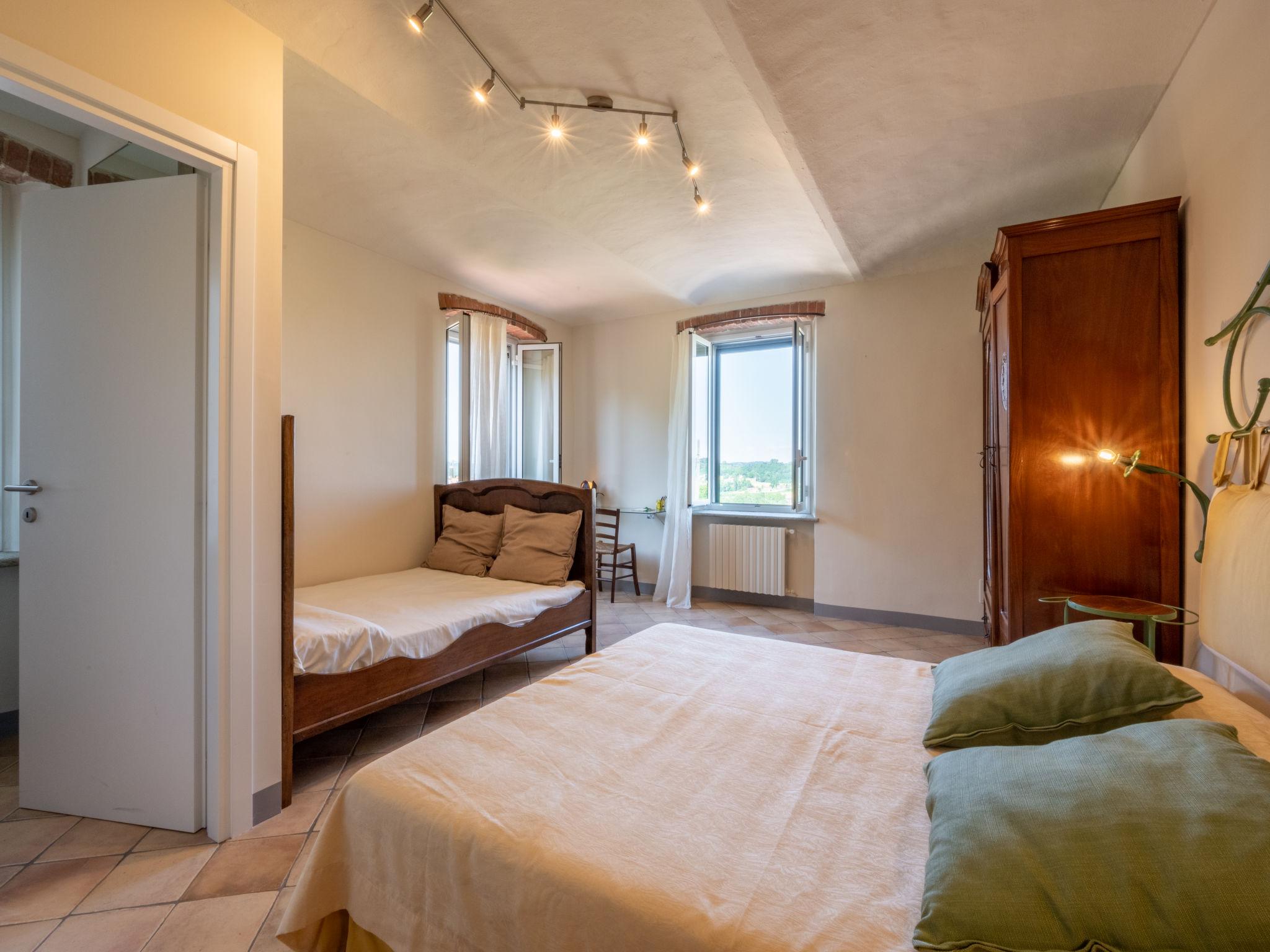 Foto 15 - Casa con 3 camere da letto a Asti con piscina privata e giardino
