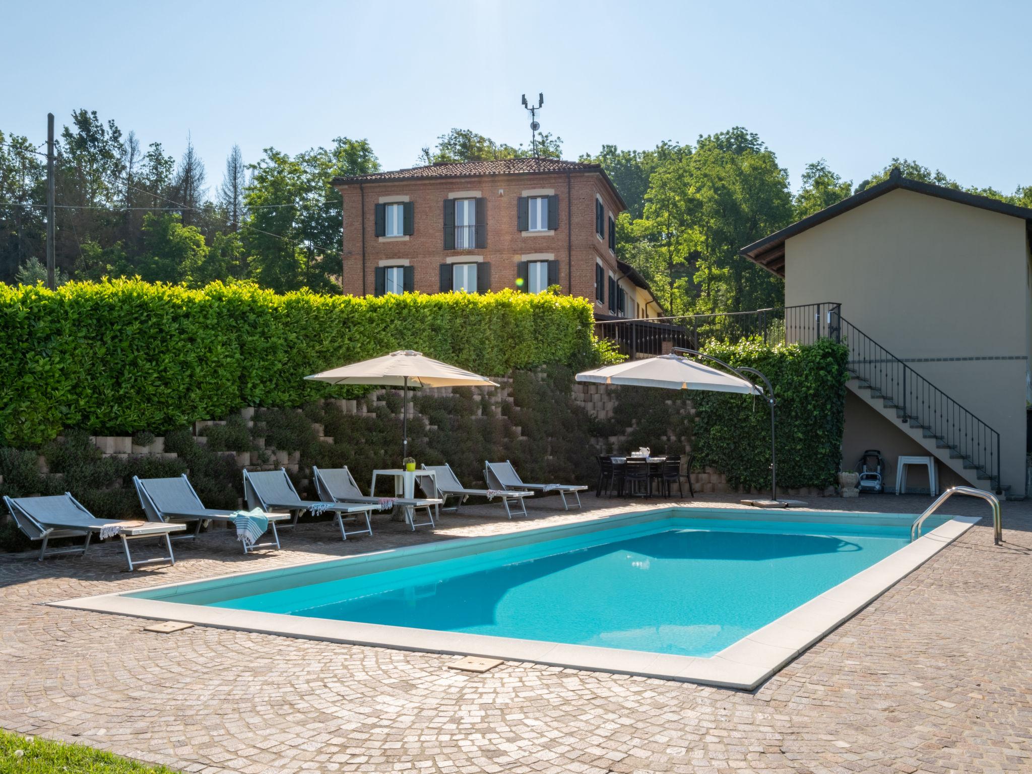 Photo 23 - Maison de 3 chambres à Asti avec piscine privée et jardin