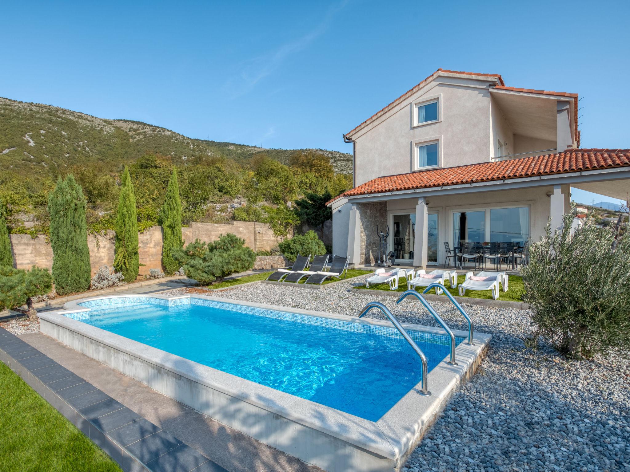 Foto 6 - Casa de 3 habitaciones en Senj con piscina privada y vistas al mar