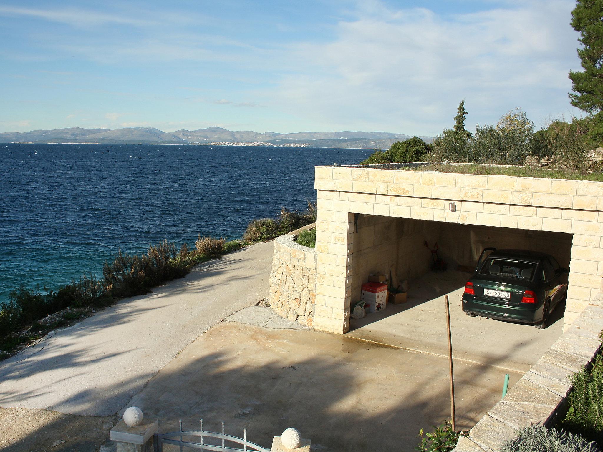 Foto 18 - Casa de 3 quartos em Šolta com terraço e vistas do mar