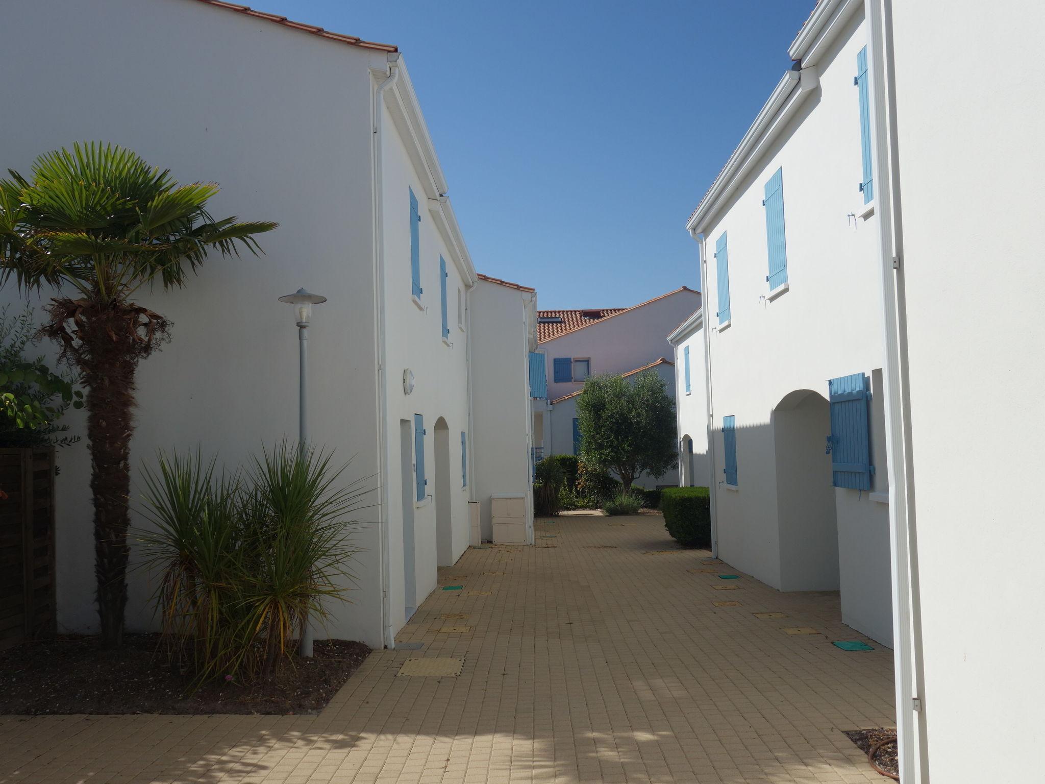 Foto 22 - Casa de 2 quartos em Vaux-sur-Mer com piscina e terraço