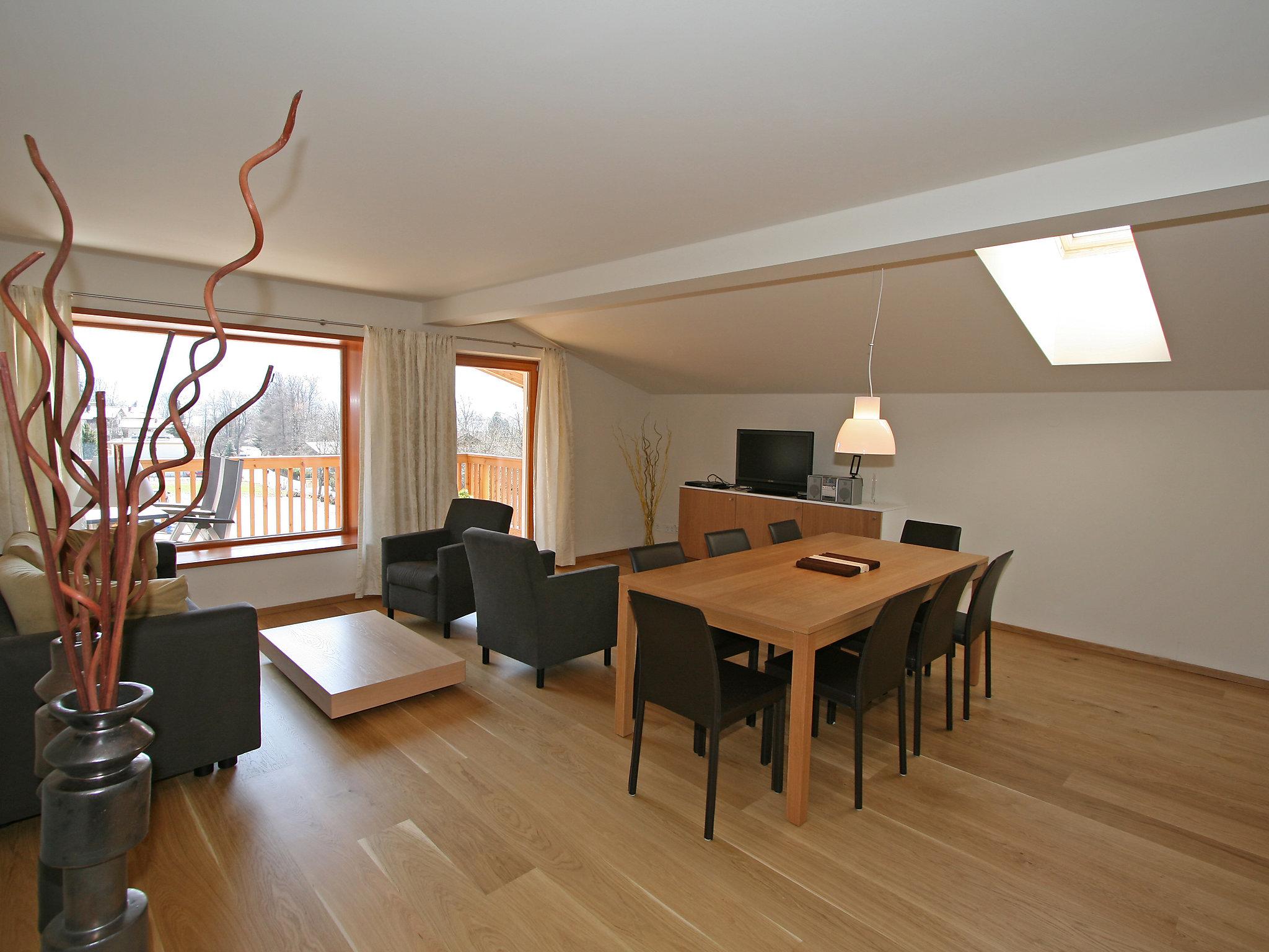 Foto 3 - Apartamento de 3 quartos em Zell am See com jardim e sauna