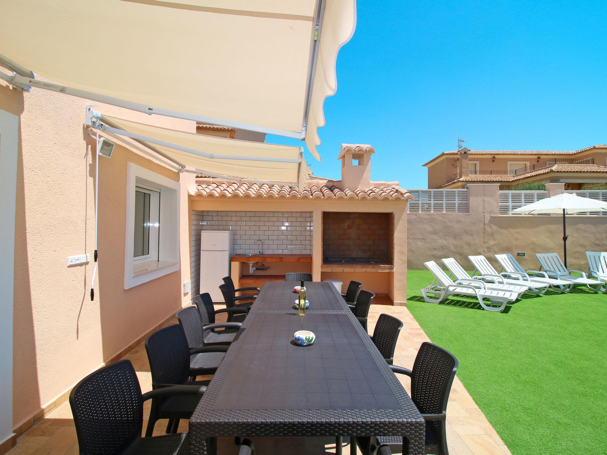 Photo 32 - 8 bedroom House in Calp with private pool and garden