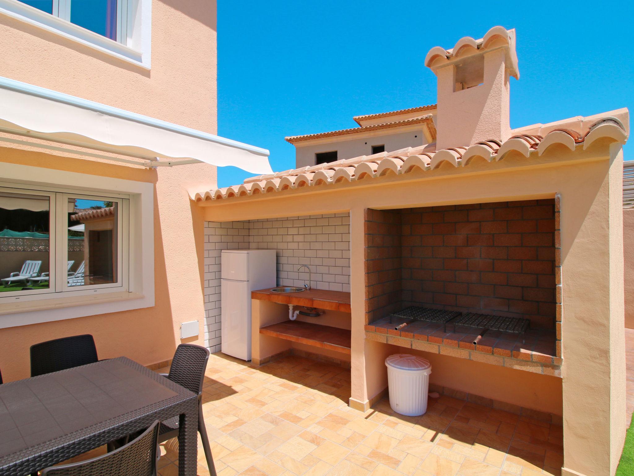 Photo 3 - Maison de 8 chambres à Calp avec piscine privée et vues à la mer