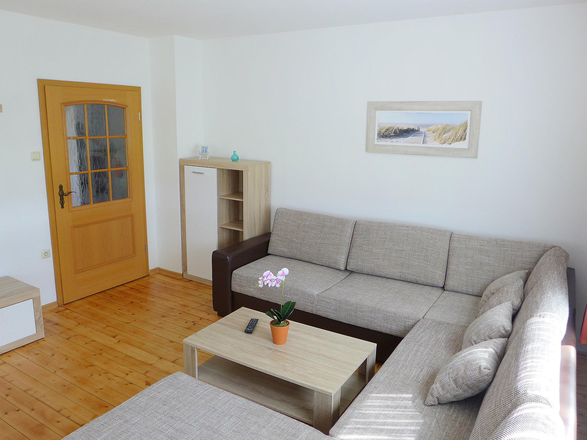 Photo 7 - 2 bedroom Apartment in Halbemond with garden and sea view