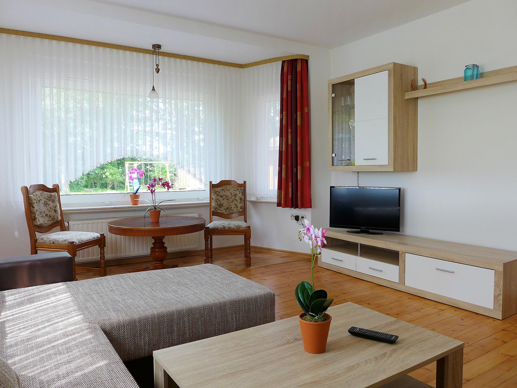 Foto 3 - Apartamento de 2 habitaciones en Halbemond con jardín y vistas al mar