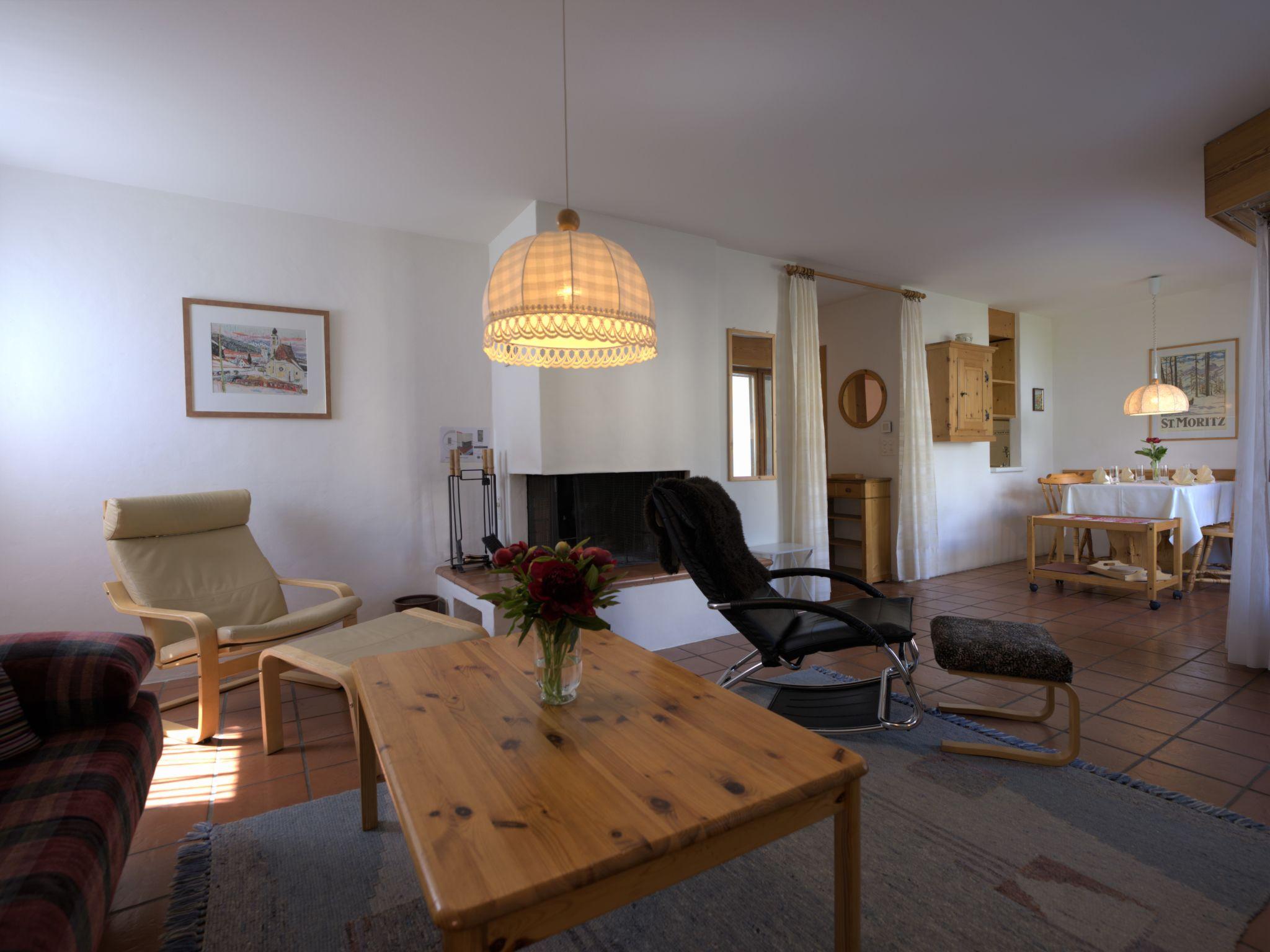 Photo 1 - Appartement de 1 chambre à Sankt Moritz avec jardin et vues sur la montagne