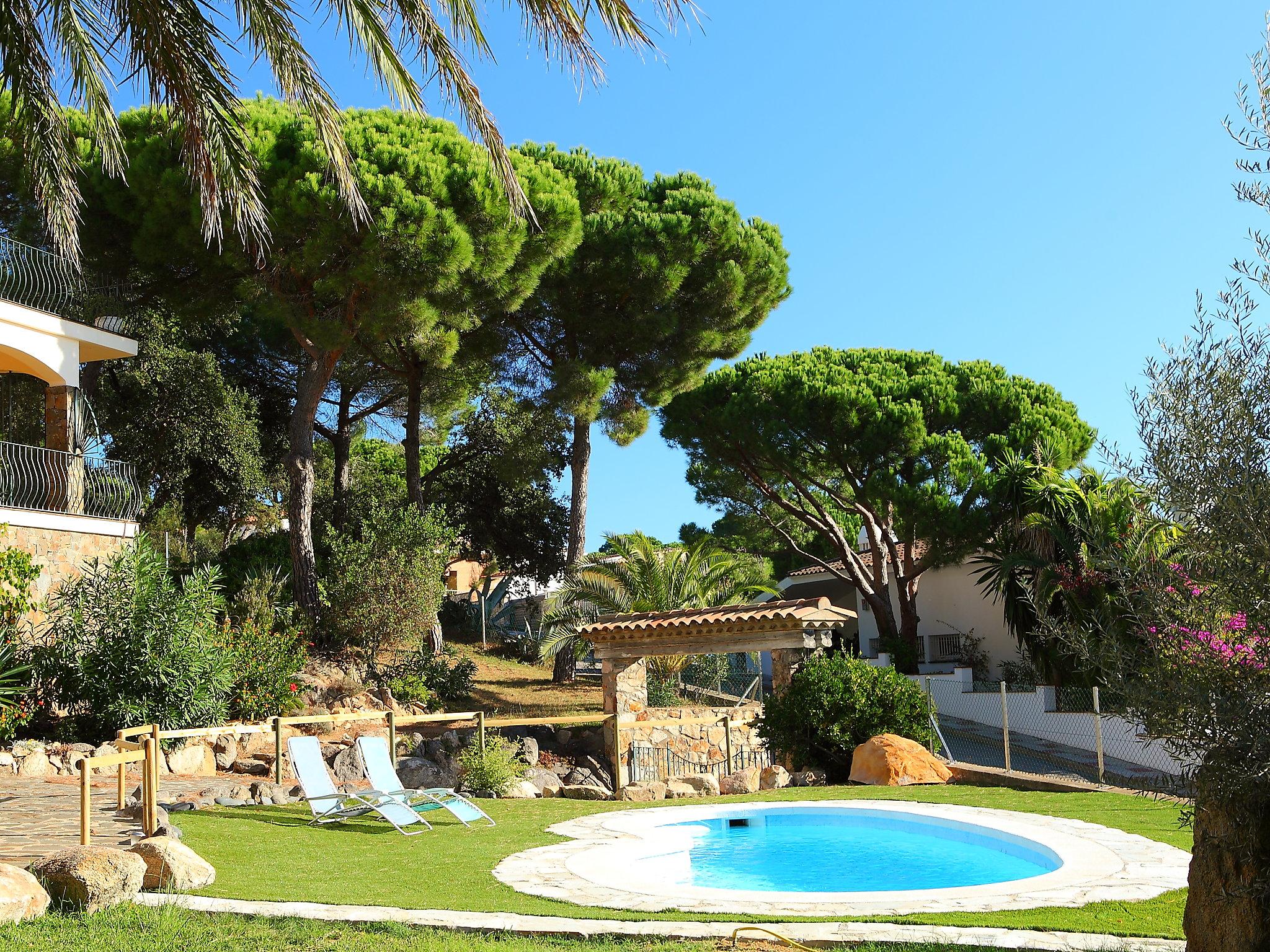 Foto 13 - Casa de 3 habitaciones en Castell-Platja d'Aro con piscina y jardín