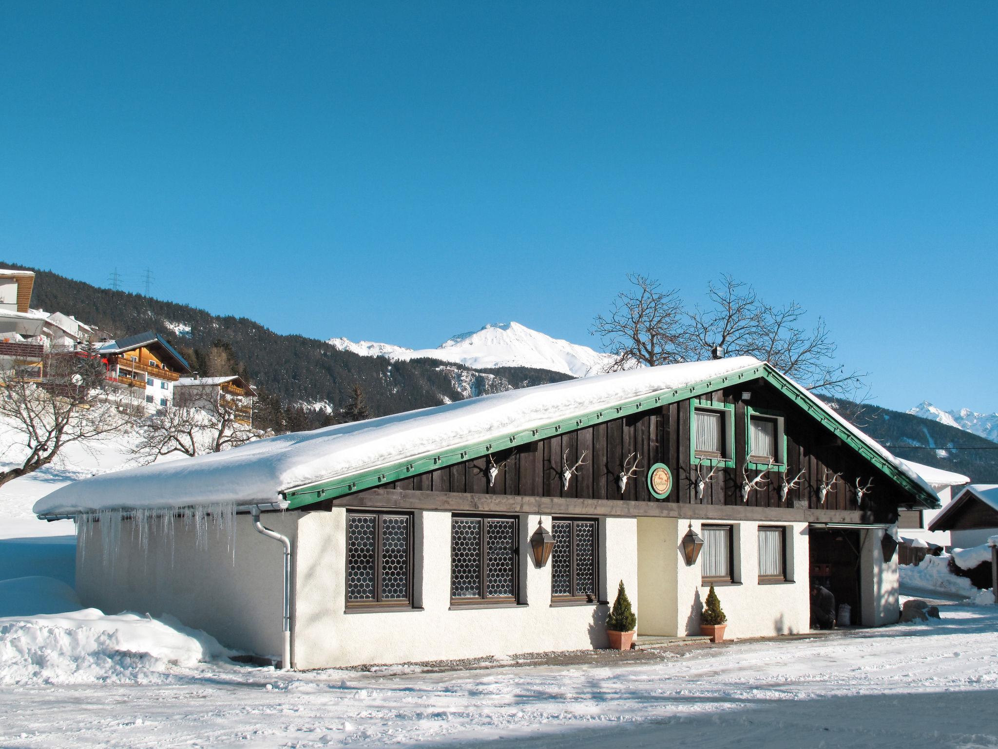 Photo 27 - Maison de 4 chambres à Fließ avec jardin et terrasse