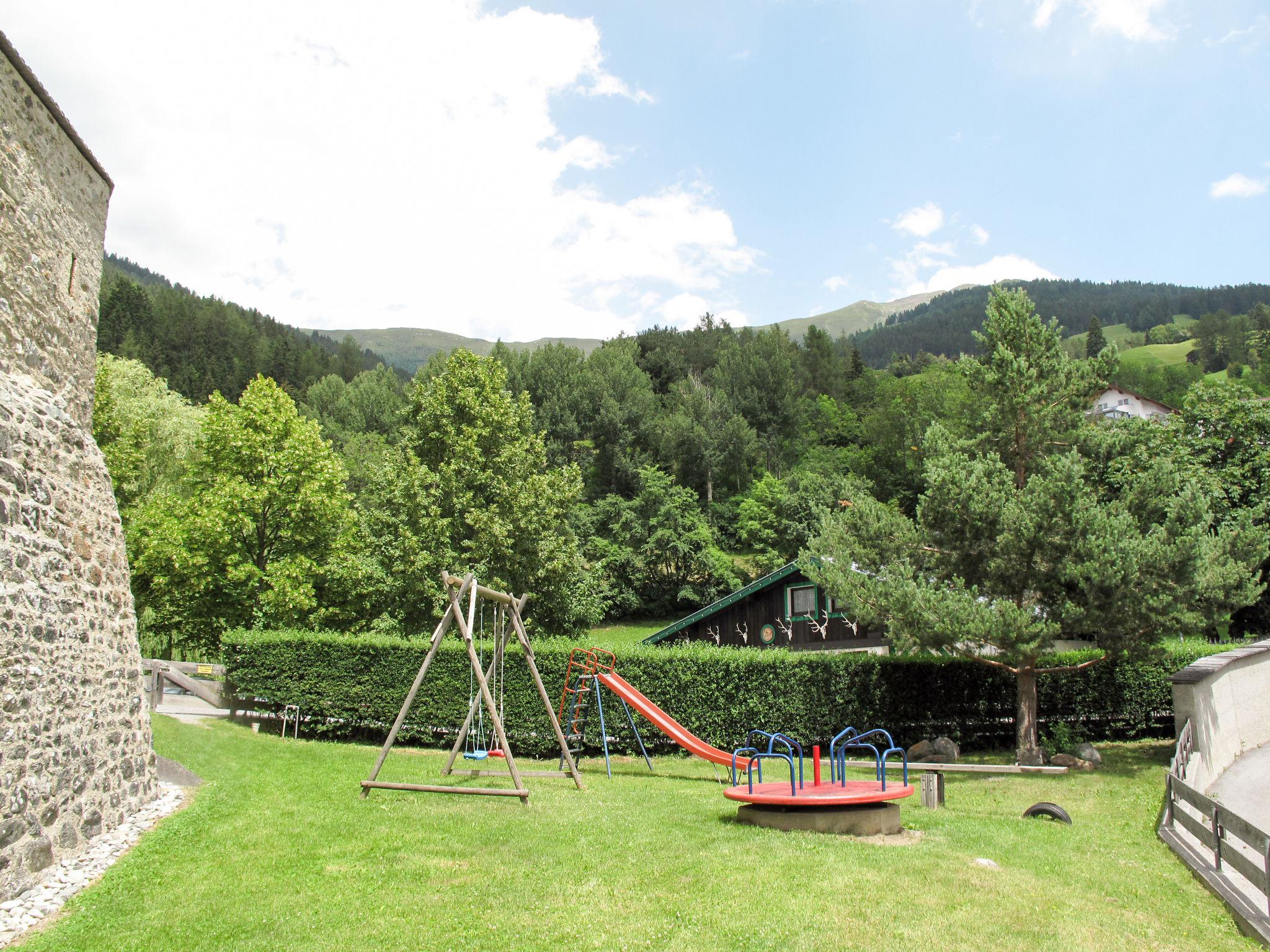 Photo 25 - Maison de 4 chambres à Fließ avec jardin et vues sur la montagne