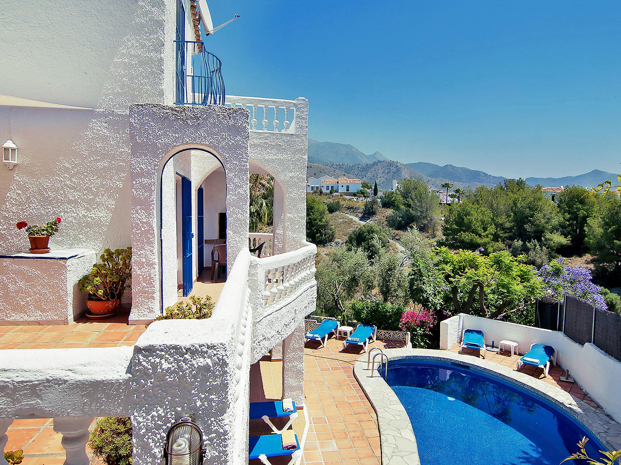 Photo 1 - 5 bedroom House in Nerja with private pool and sea view