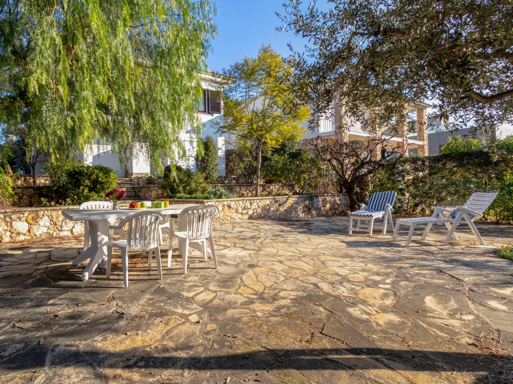 Photo 17 - Maison de 2 chambres à Torredembarra avec jardin et vues à la mer