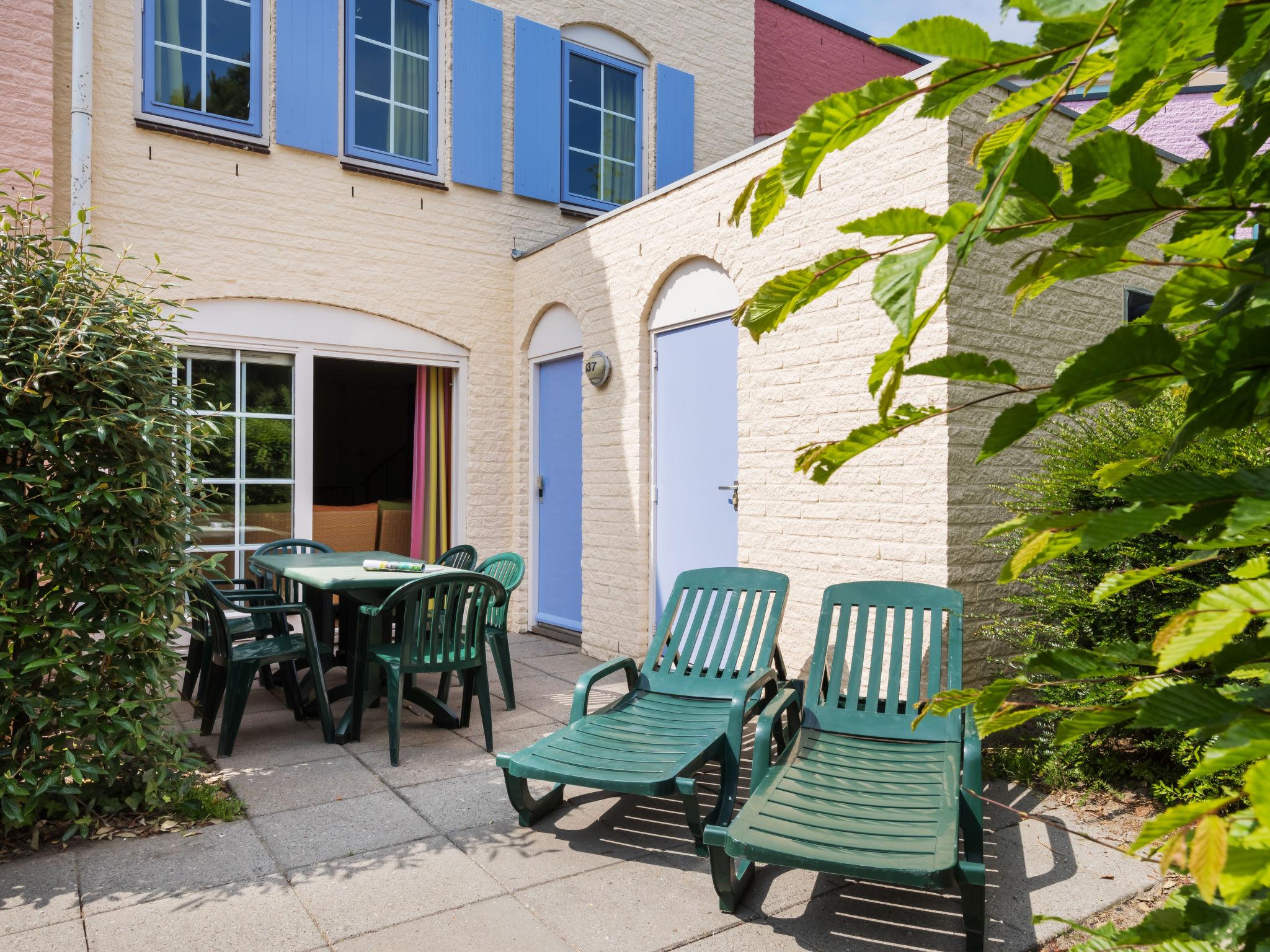 Photo 4 - Maison de 3 chambres à Ouddorp avec piscine et jardin