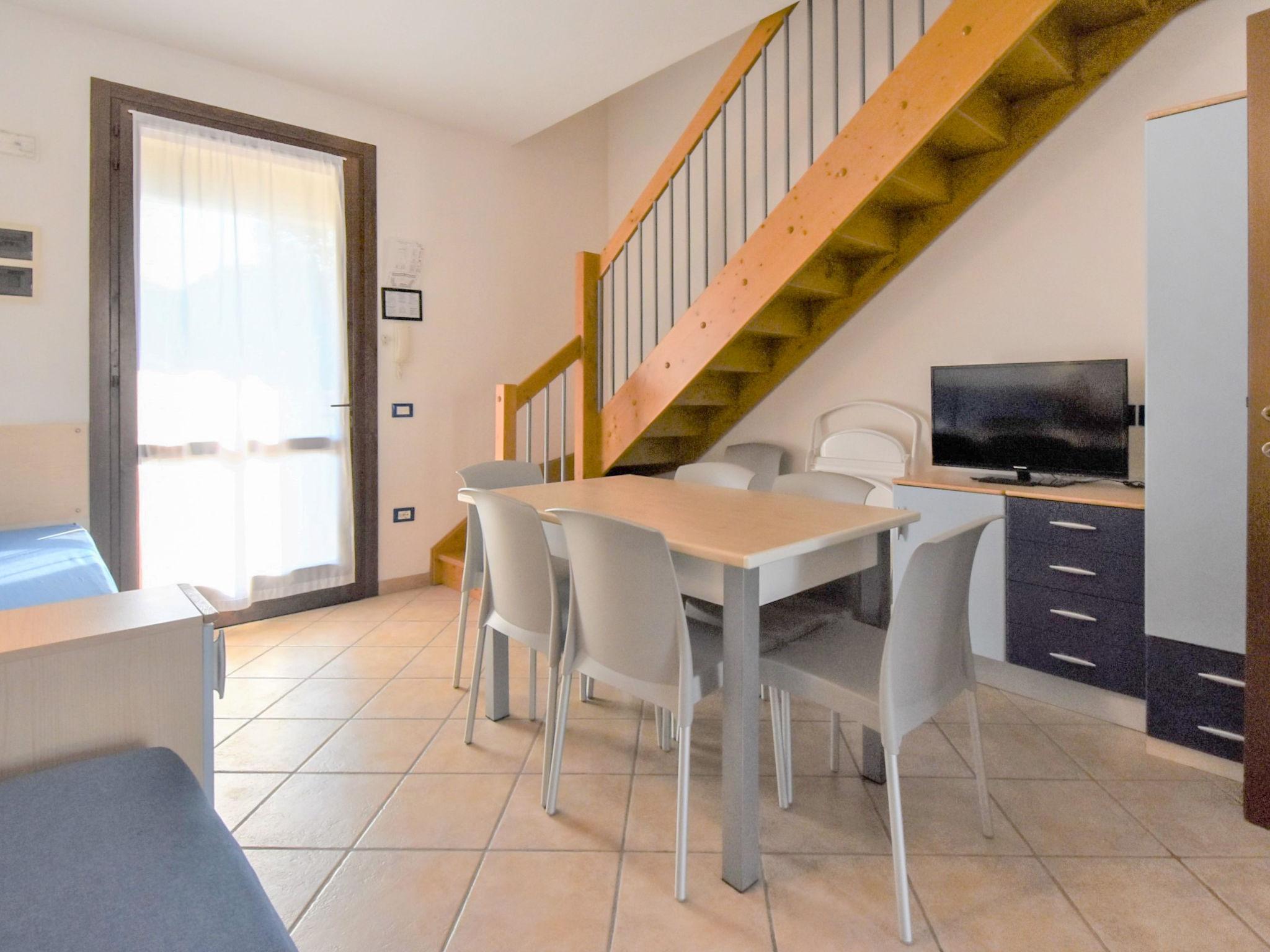 Foto 2 - Apartment mit 2 Schlafzimmern in Comacchio mit schwimmbad und blick aufs meer