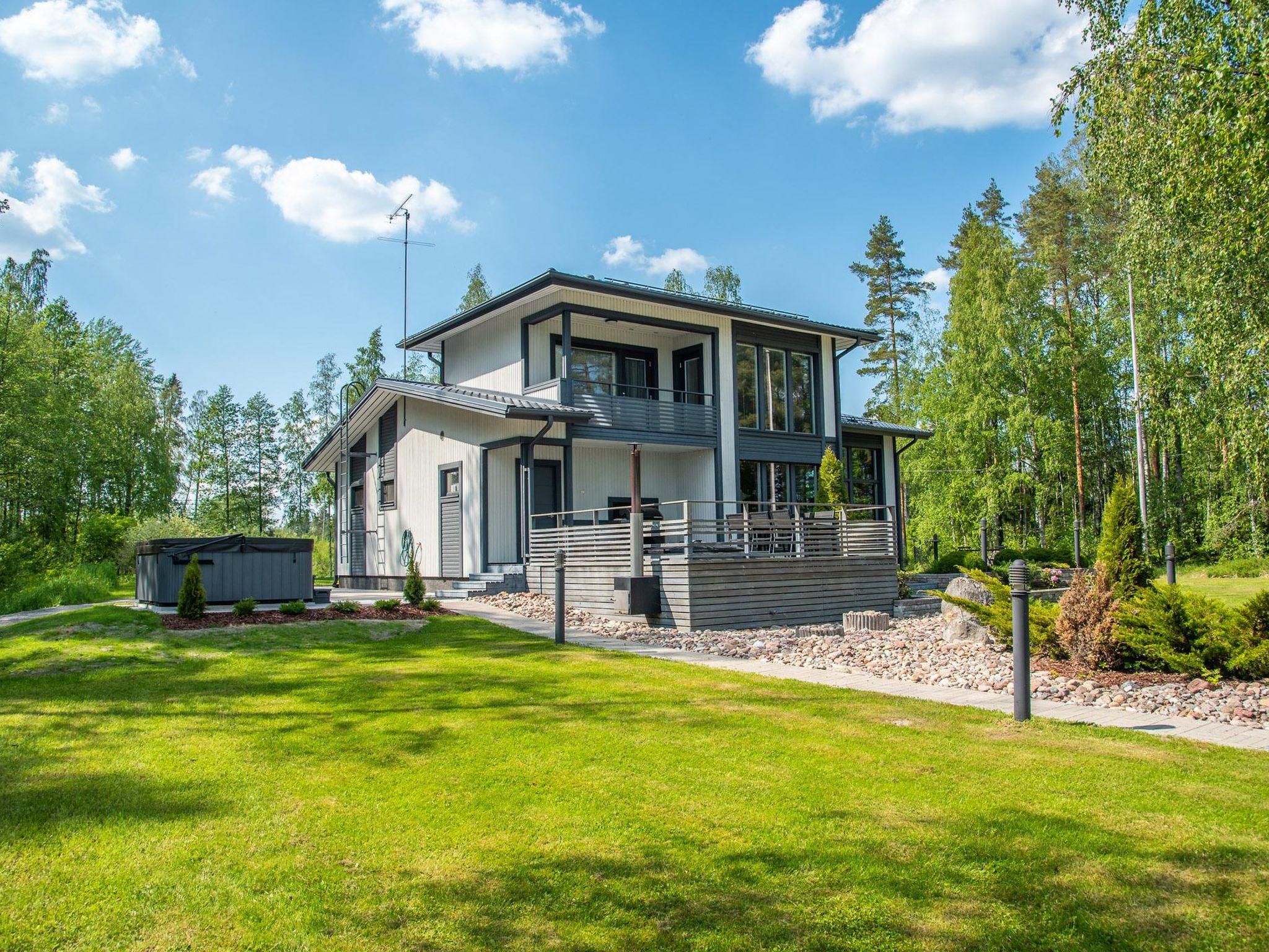 Photo 2 - Maison de 2 chambres à Pori avec sauna