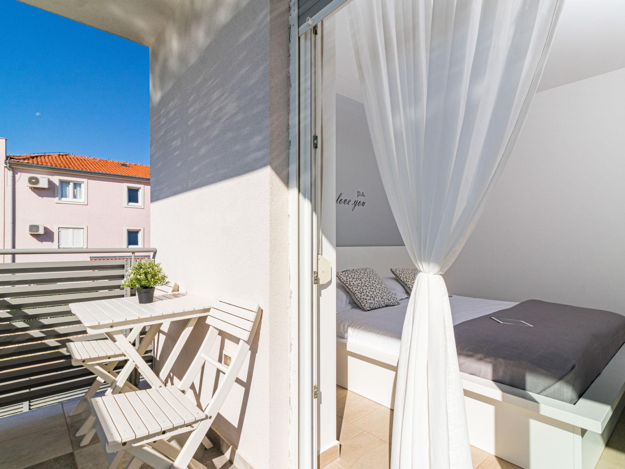 Foto 19 - Casa de 3 quartos em Brtonigla com piscina privada e vistas do mar