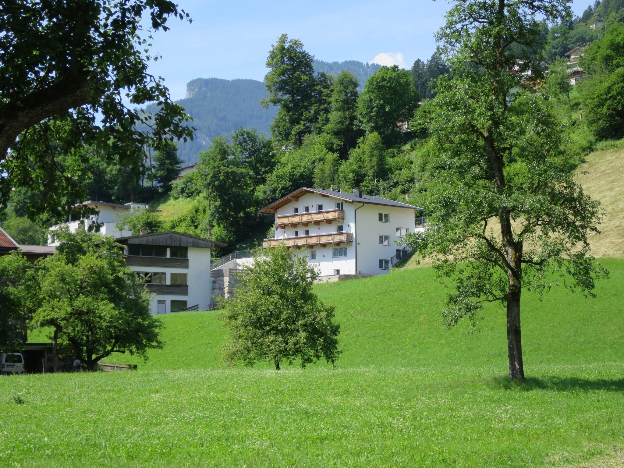 Foto 1 - Apartamento de 4 quartos em Hippach com vista para a montanha