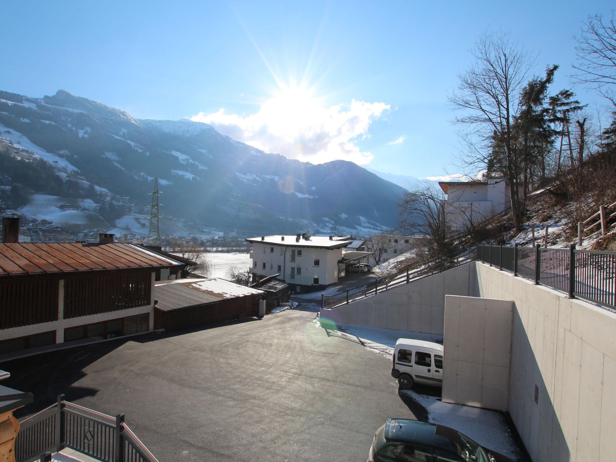 Foto 30 - Apartamento de 3 habitaciones en Hippach con terraza y vistas a la montaña