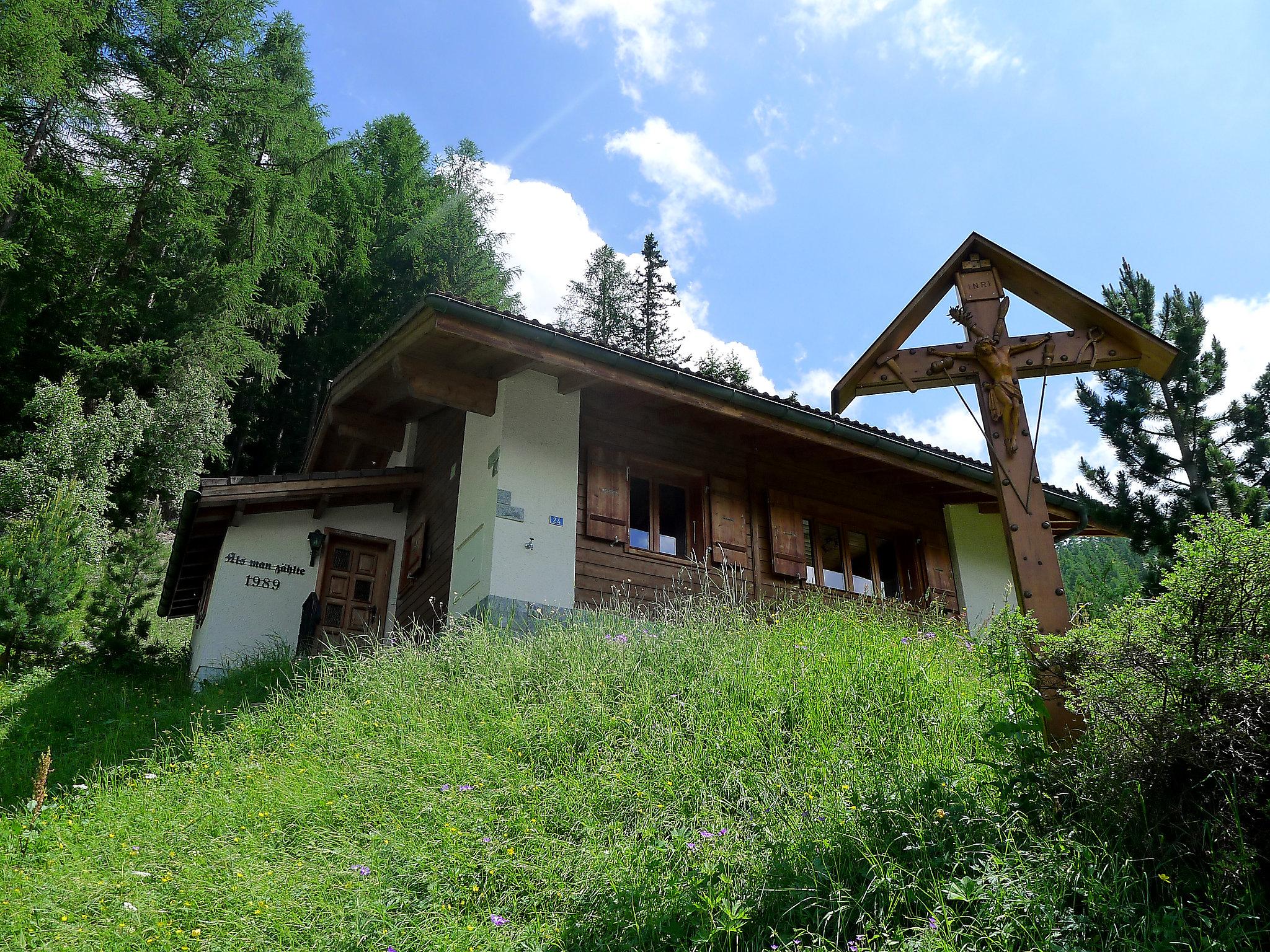 Foto 14 - Casa de 2 quartos em Sankt Niklaus com jardim e vista para a montanha